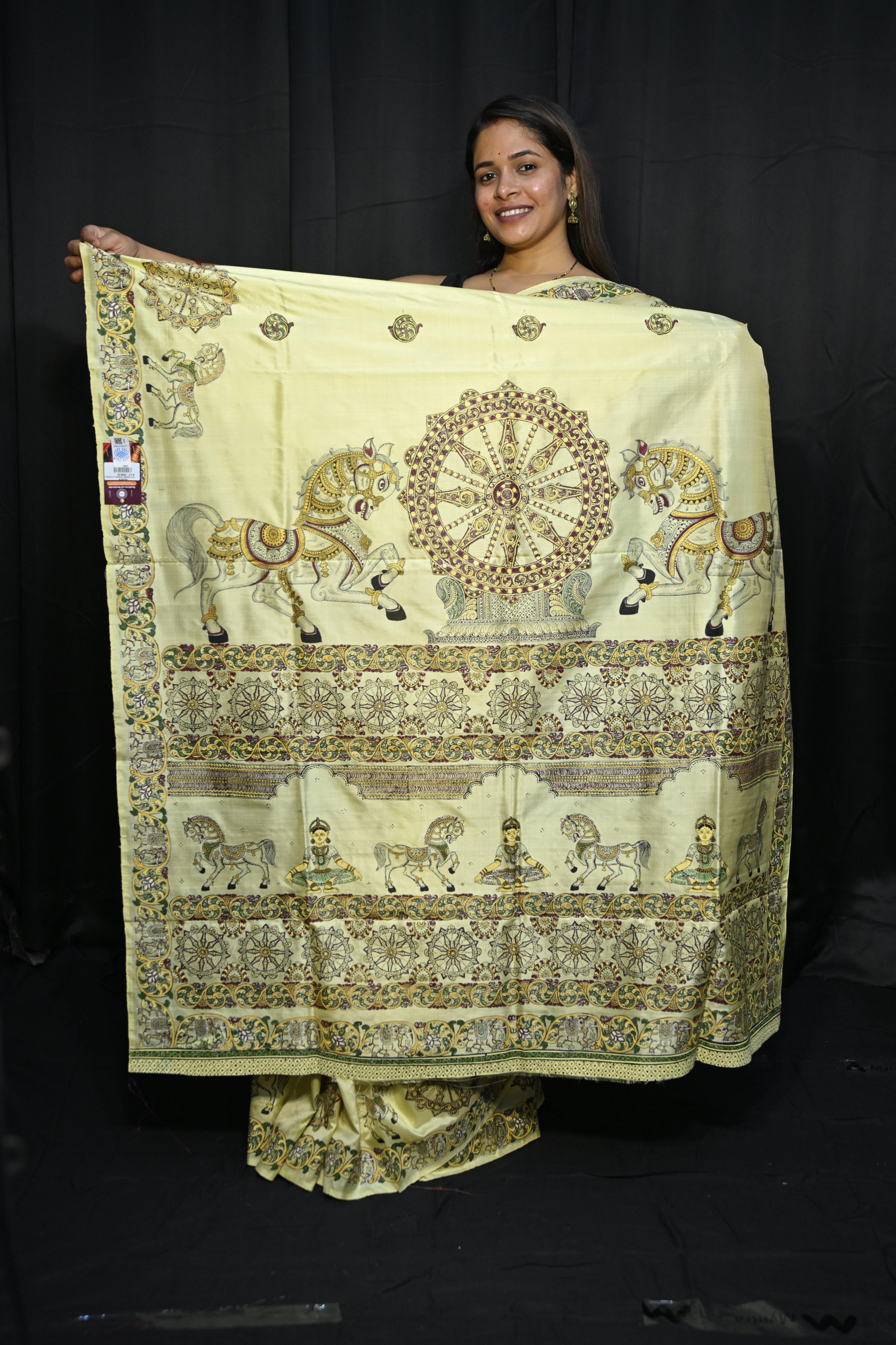 Creame Horse And Konark Wheel Theme Pattachitra Sambalpuri Silk Saree