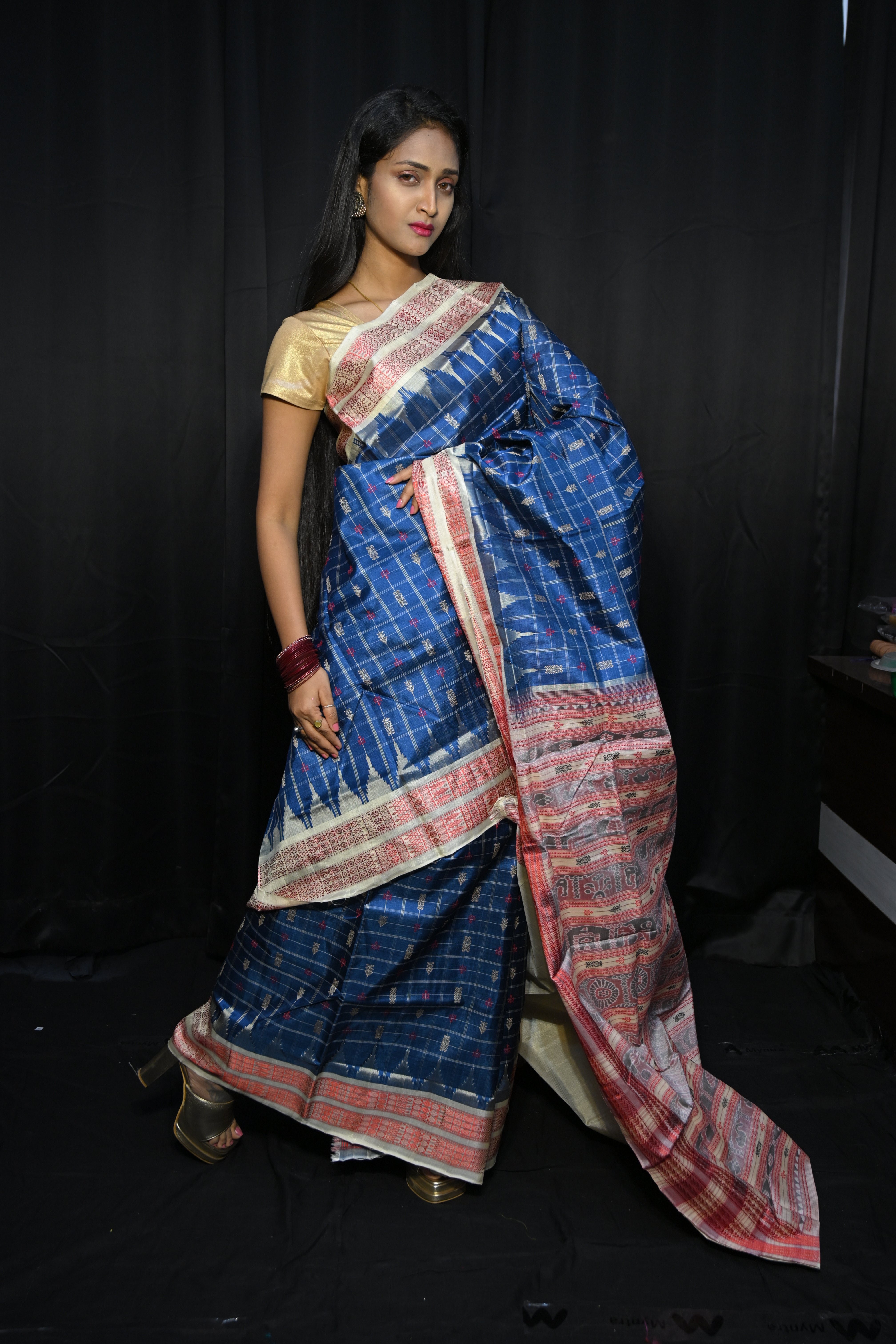 Teal Blue Creame Hazarbuti Tussar Silk Saree