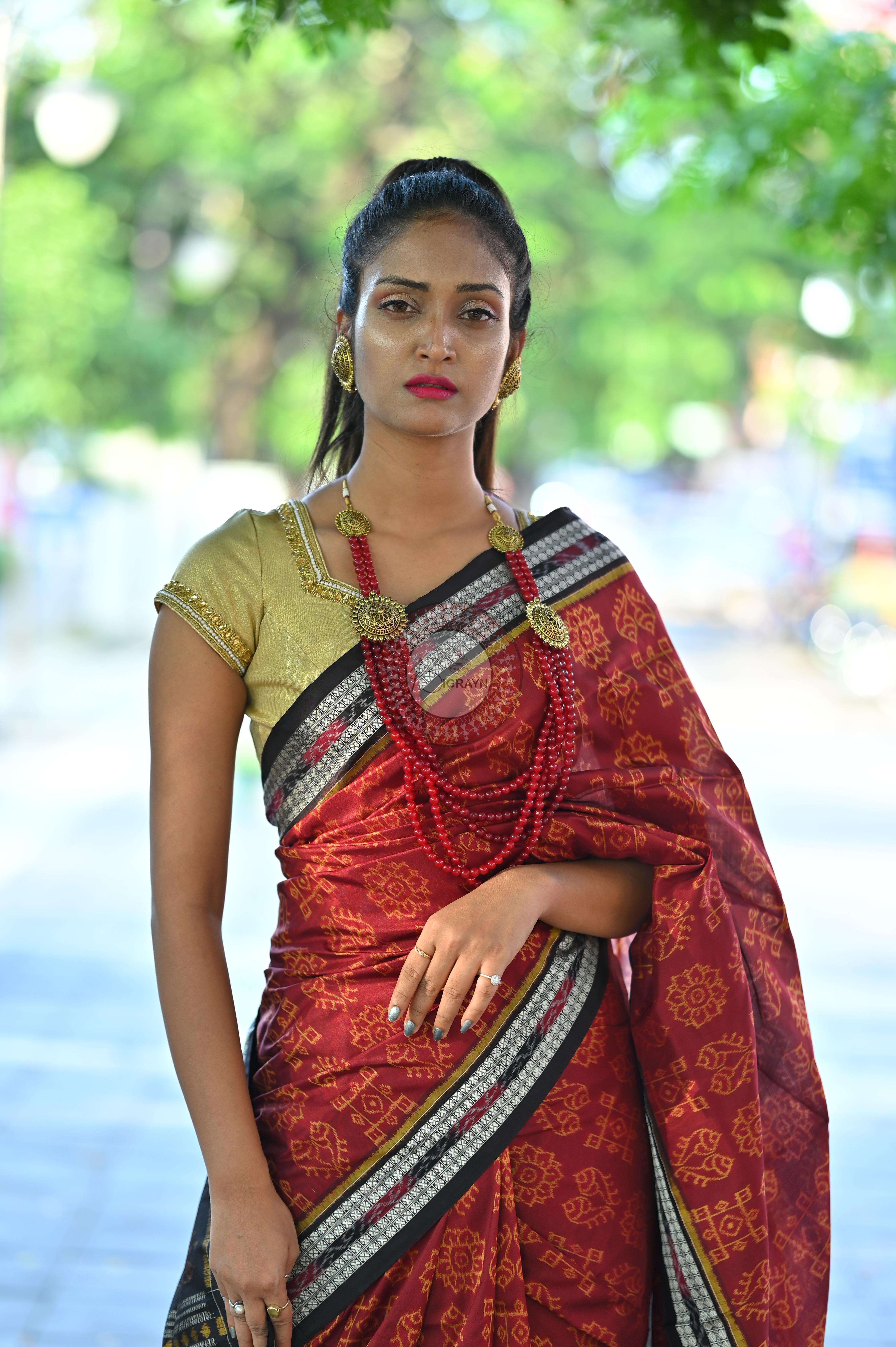 Maroon Black Laxmi Pada And Jhoti Sambalpuri Silk Saree
