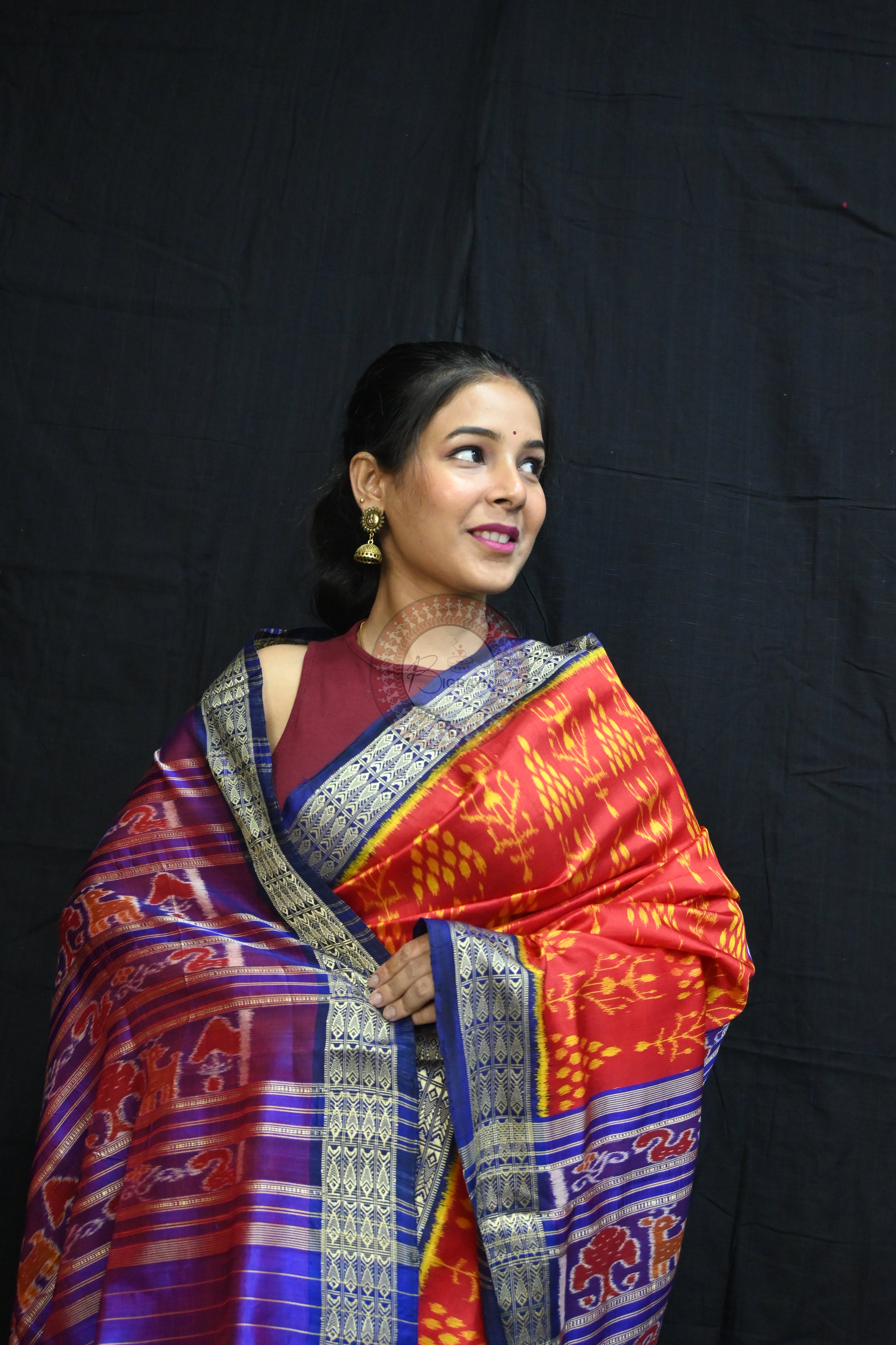 Red Blue Fish Border Tribal Chitta Mulberry Silk Saree