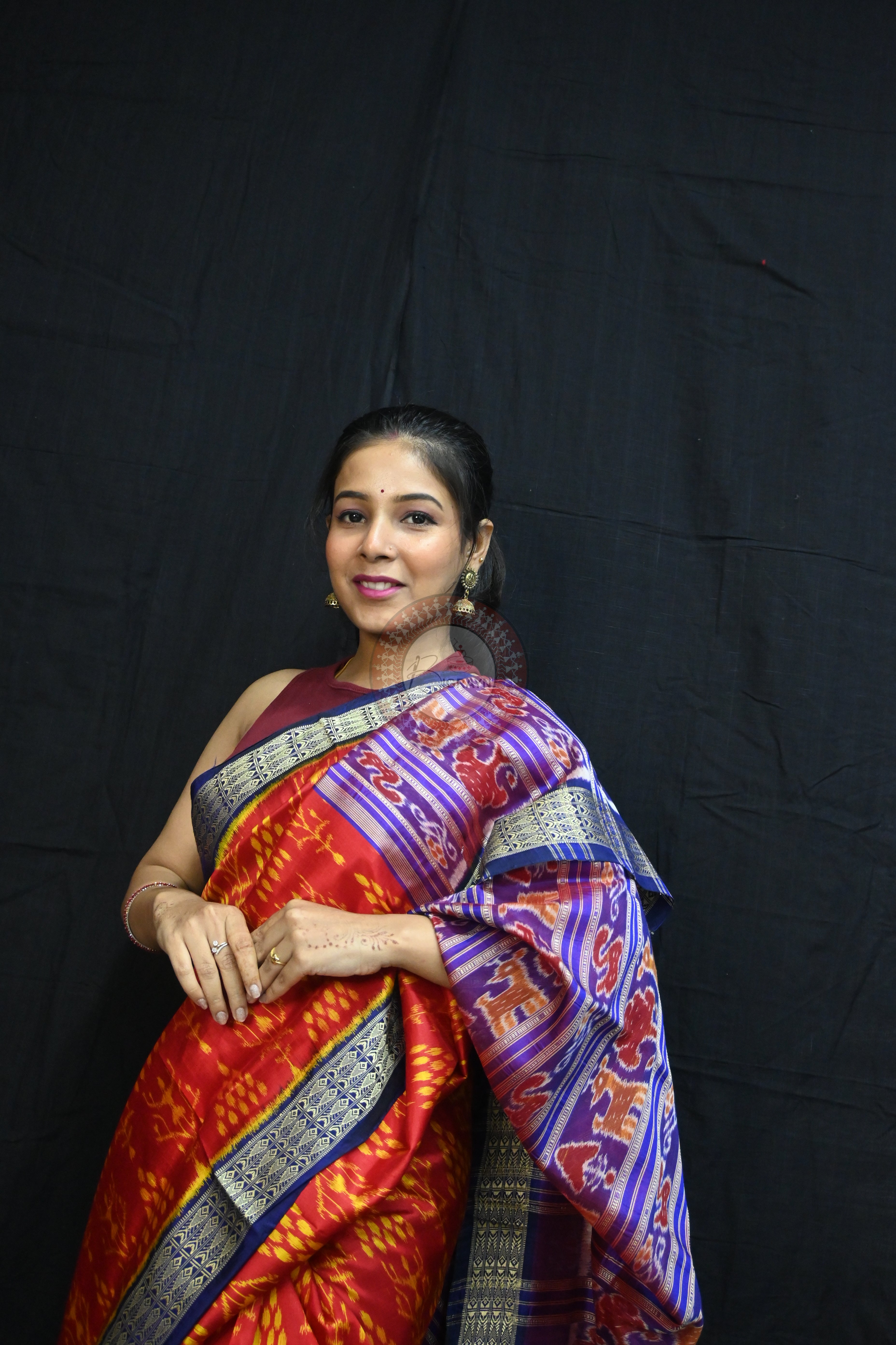 Red Blue Fish Border Tribal Chitta Mulberry Silk Saree