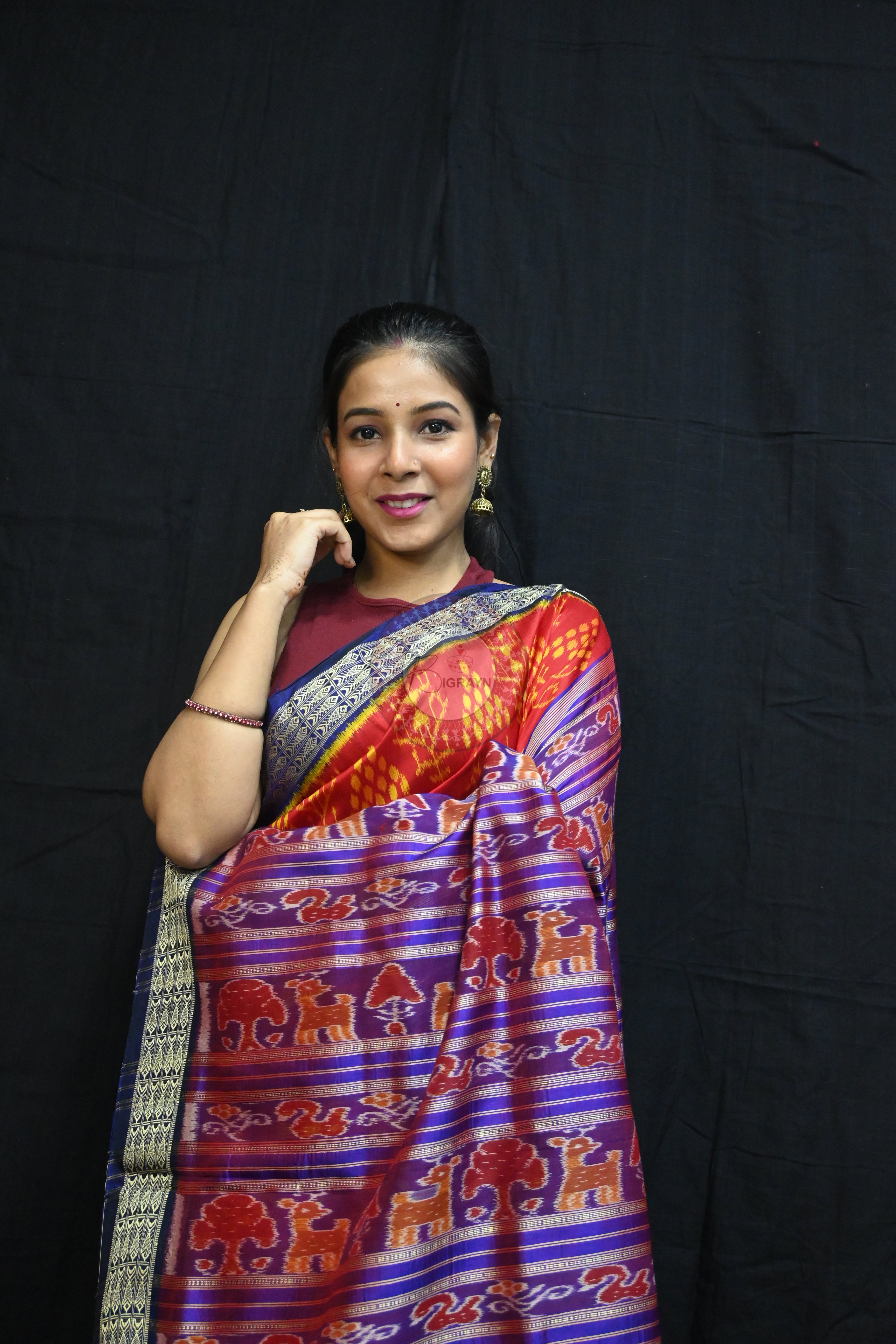 Red Blue Fish Border Tribal Chitta Mulberry Silk Saree