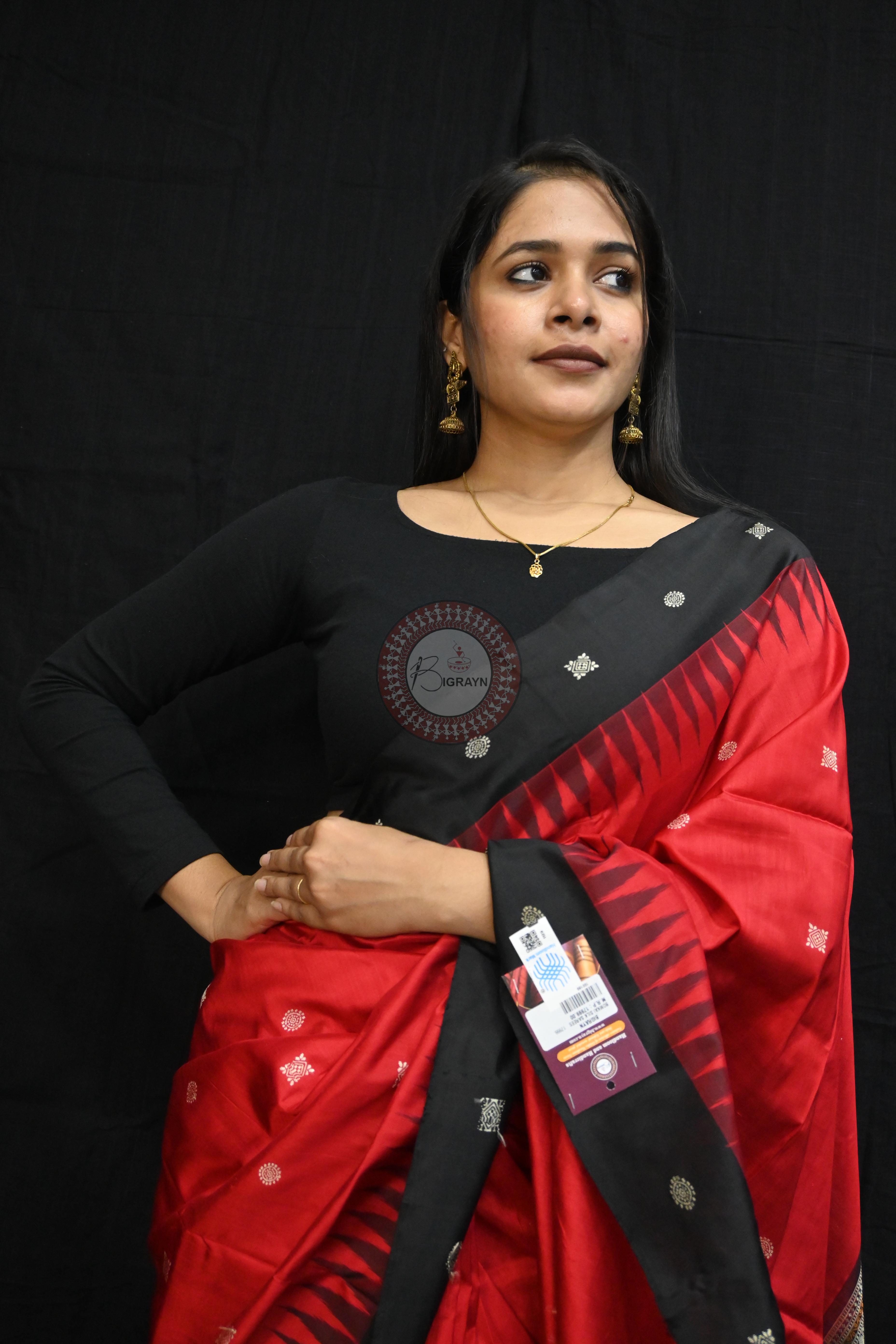 Red Black Flower Bomkai Silk Saree