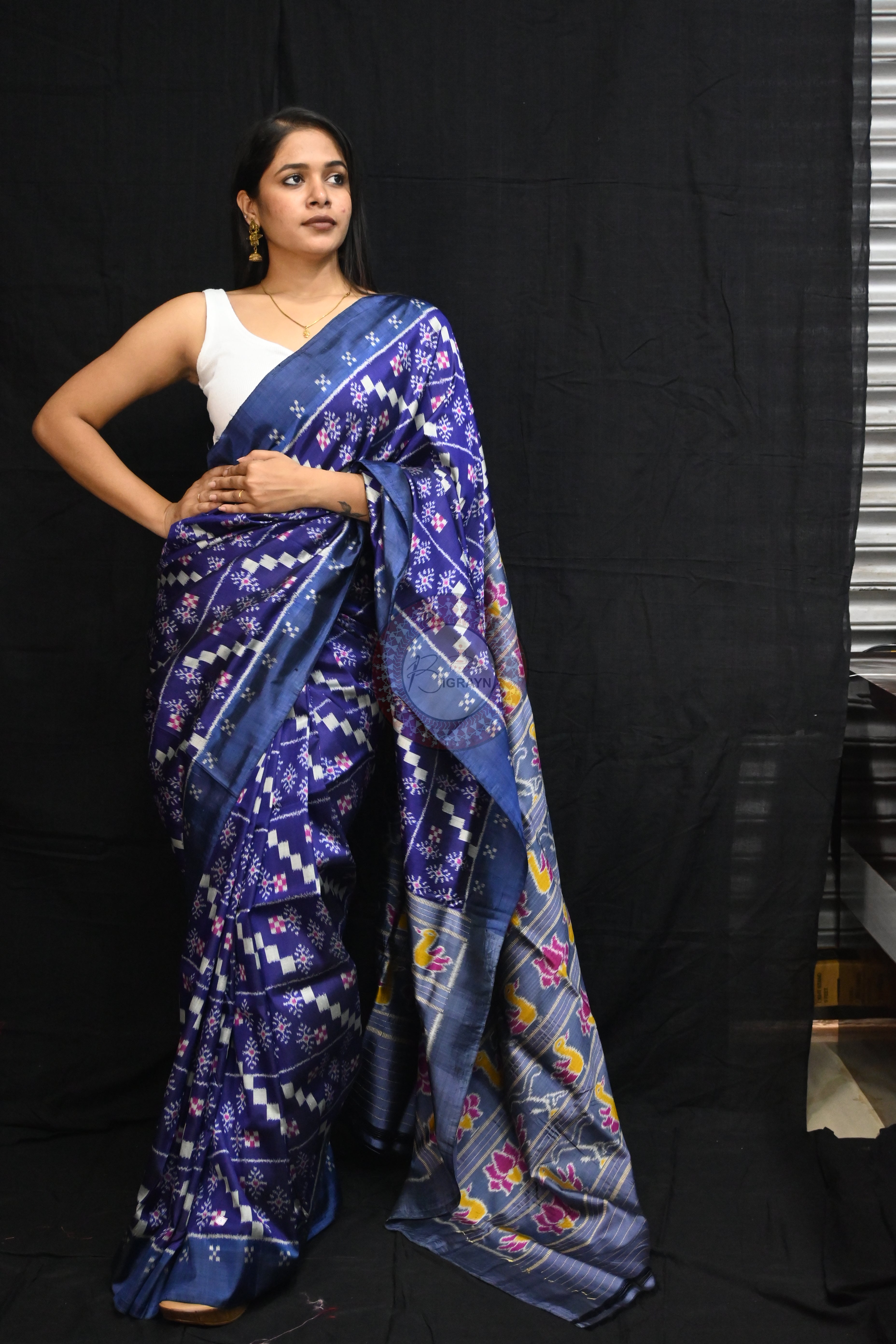 Blue 10D Pasapali Flowers Ducks Lotus Anchal Mulberry Silk Saree