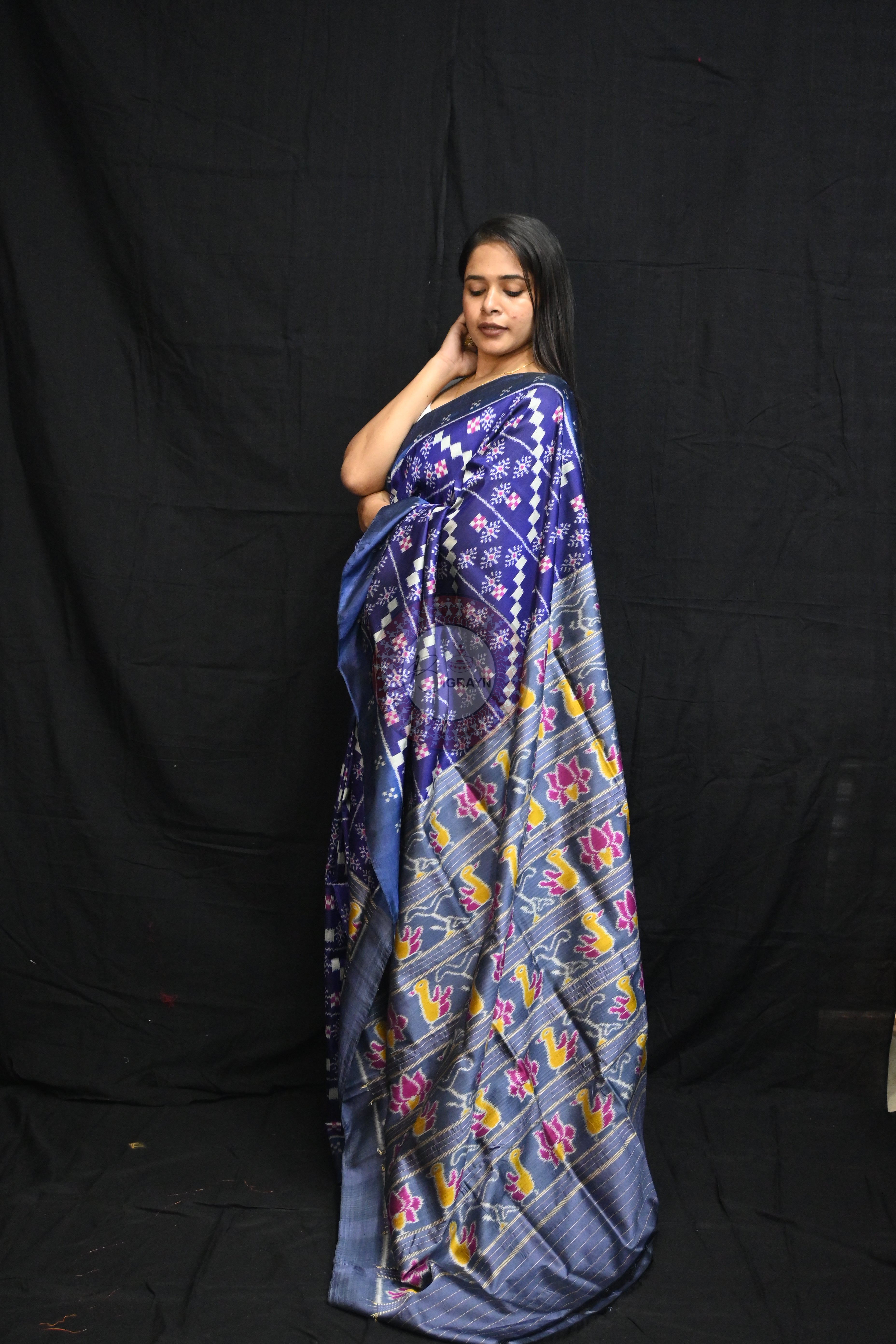 Blue 10D Pasapali Flowers Ducks Lotus Anchal Mulberry Silk Saree