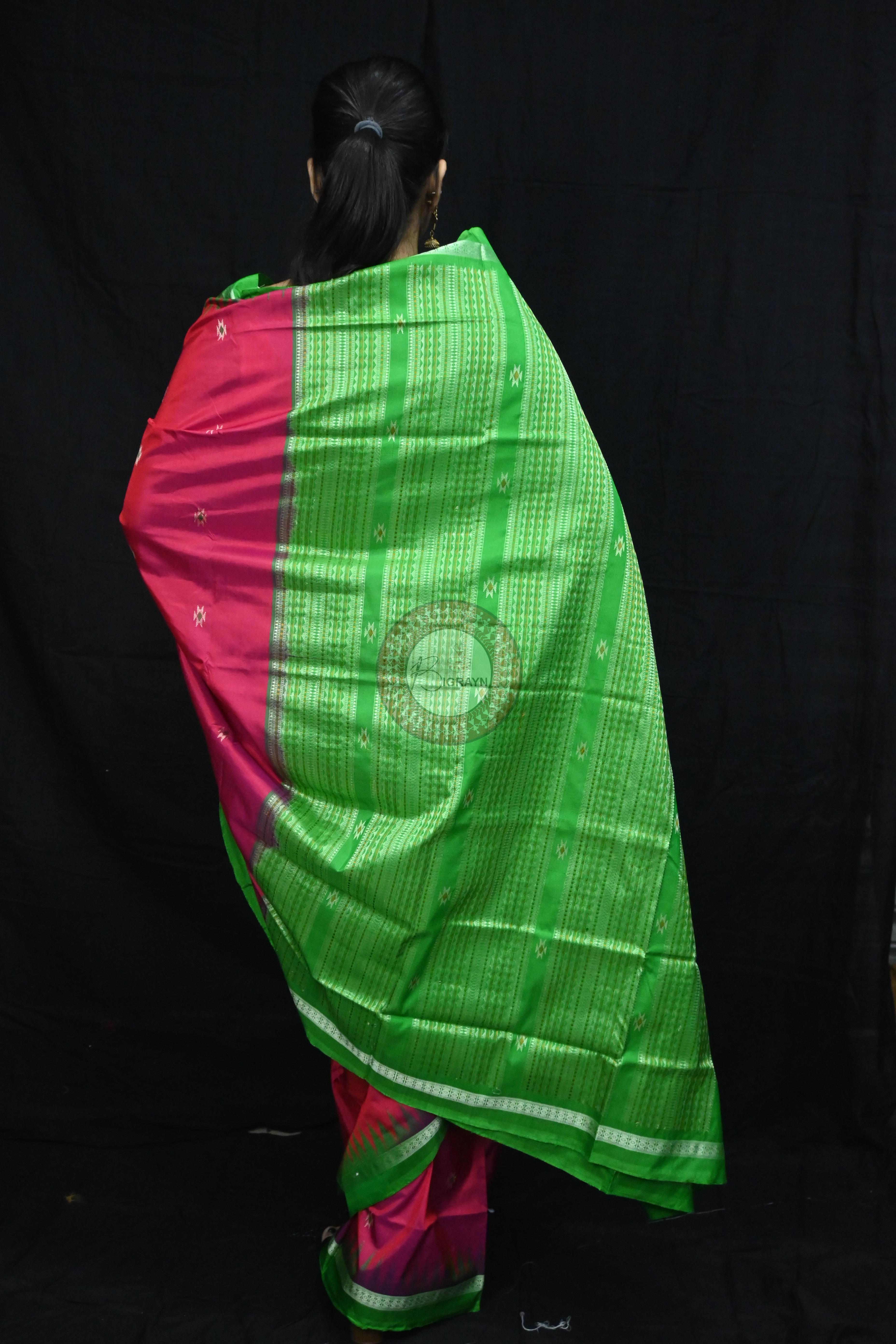 Magenta Green Dual Colour Firbi Bomkai Silk Saree