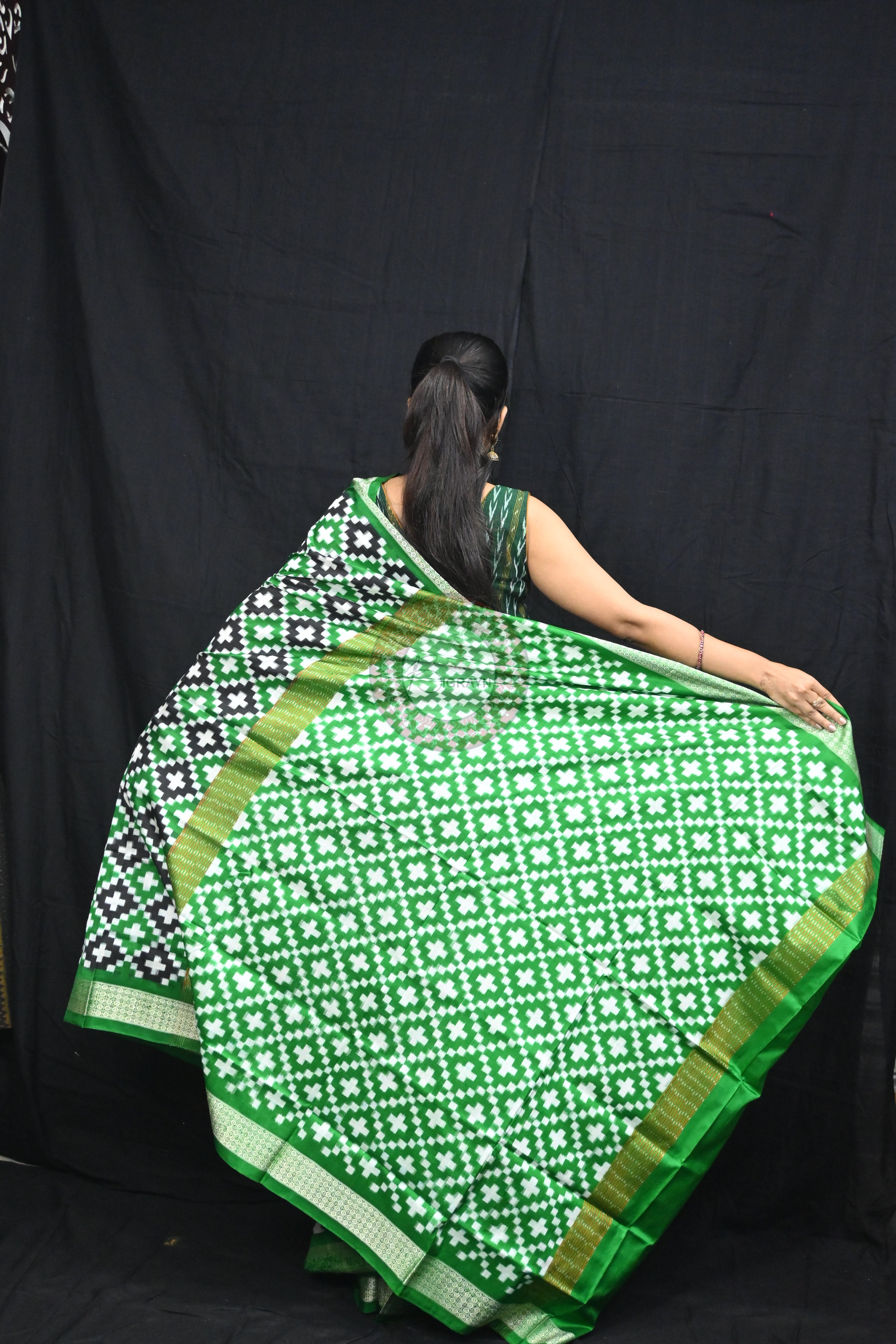 Green Black White Pasapali Sambalpuri Silk Saree