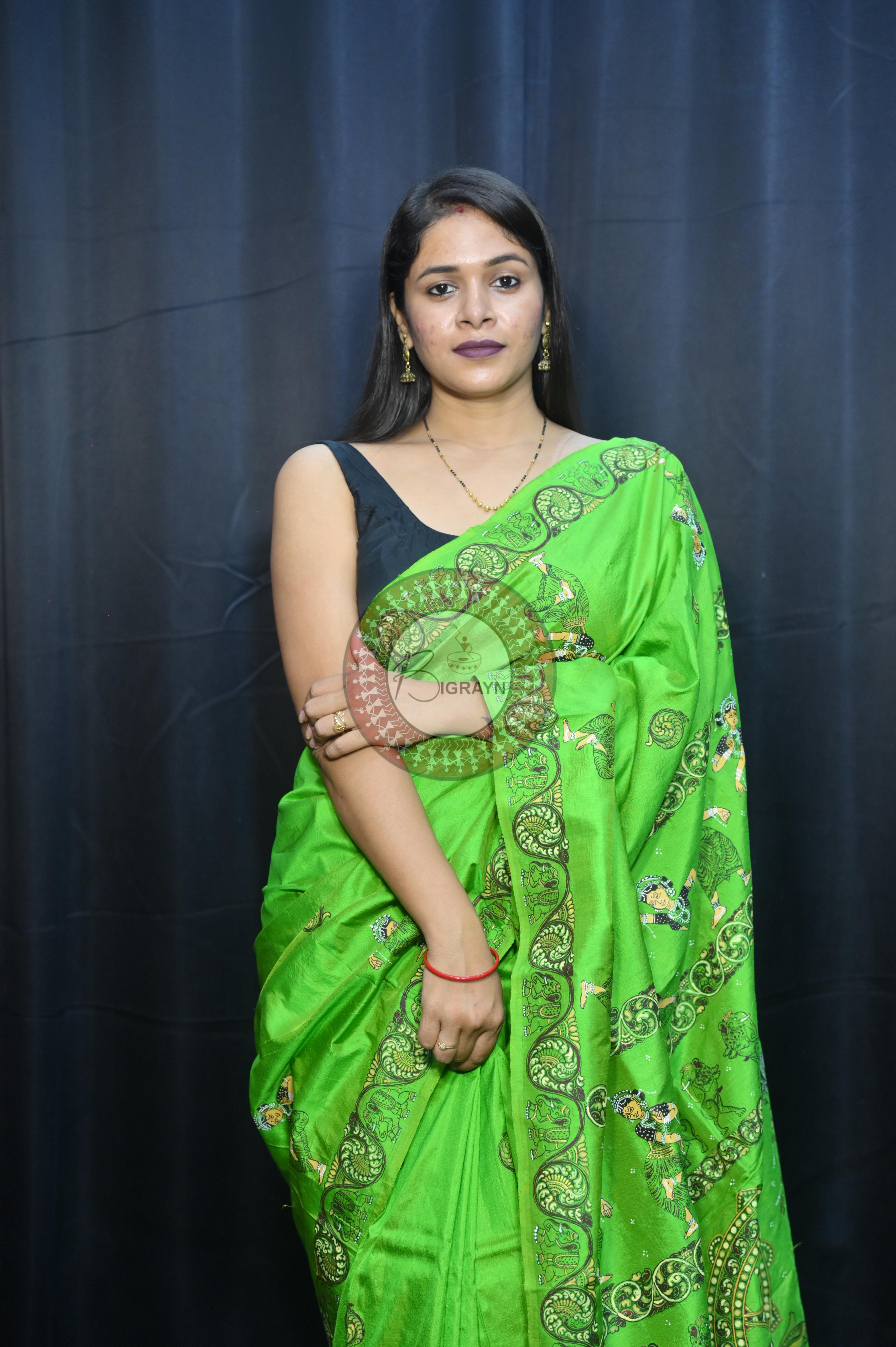 Parrot Green Konark Chakra And Dancer Theme Pattachitra Sambalpuri Silk Saree