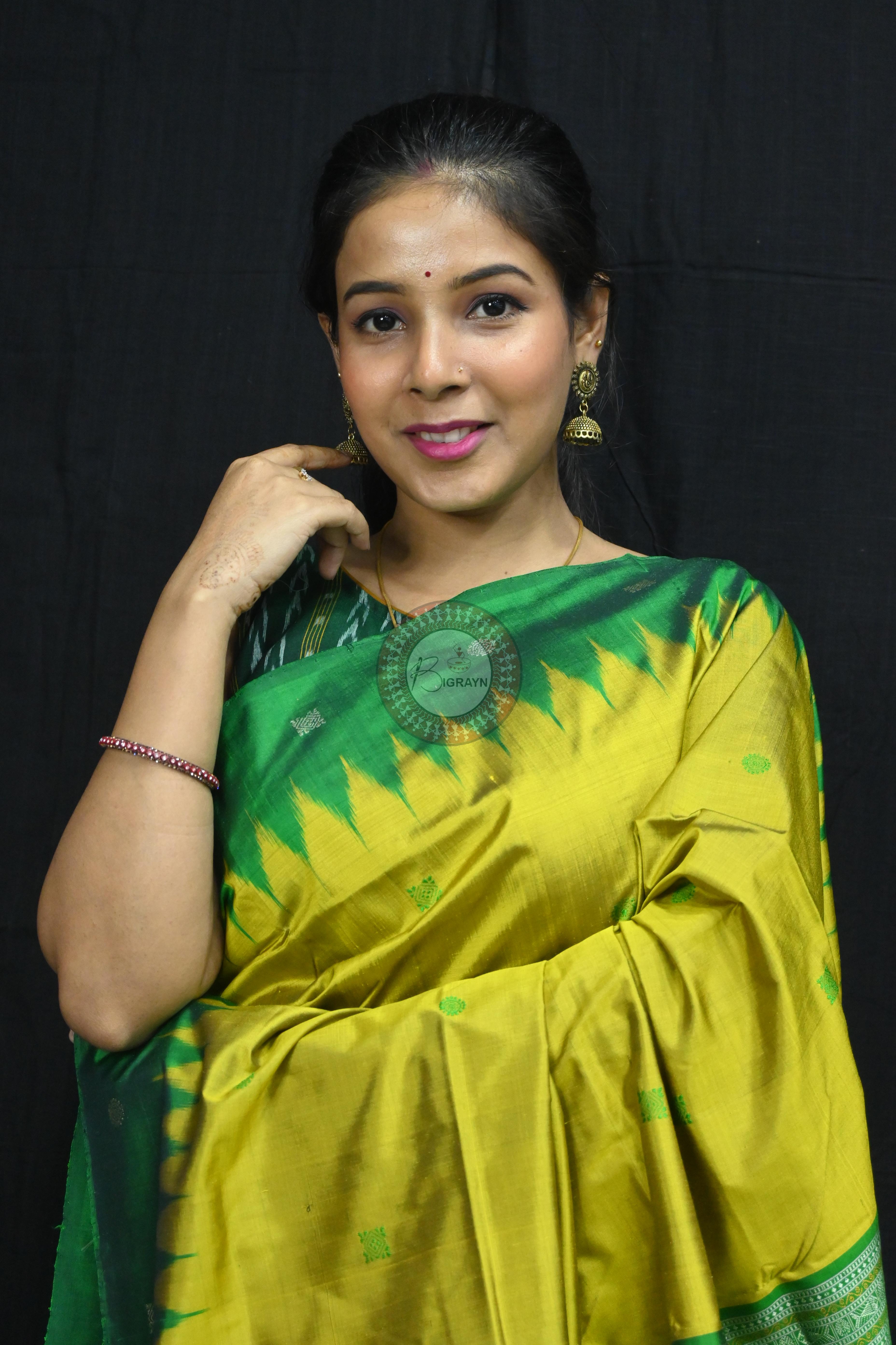 Golden Green Circle Squares Bomkai Silk Saree