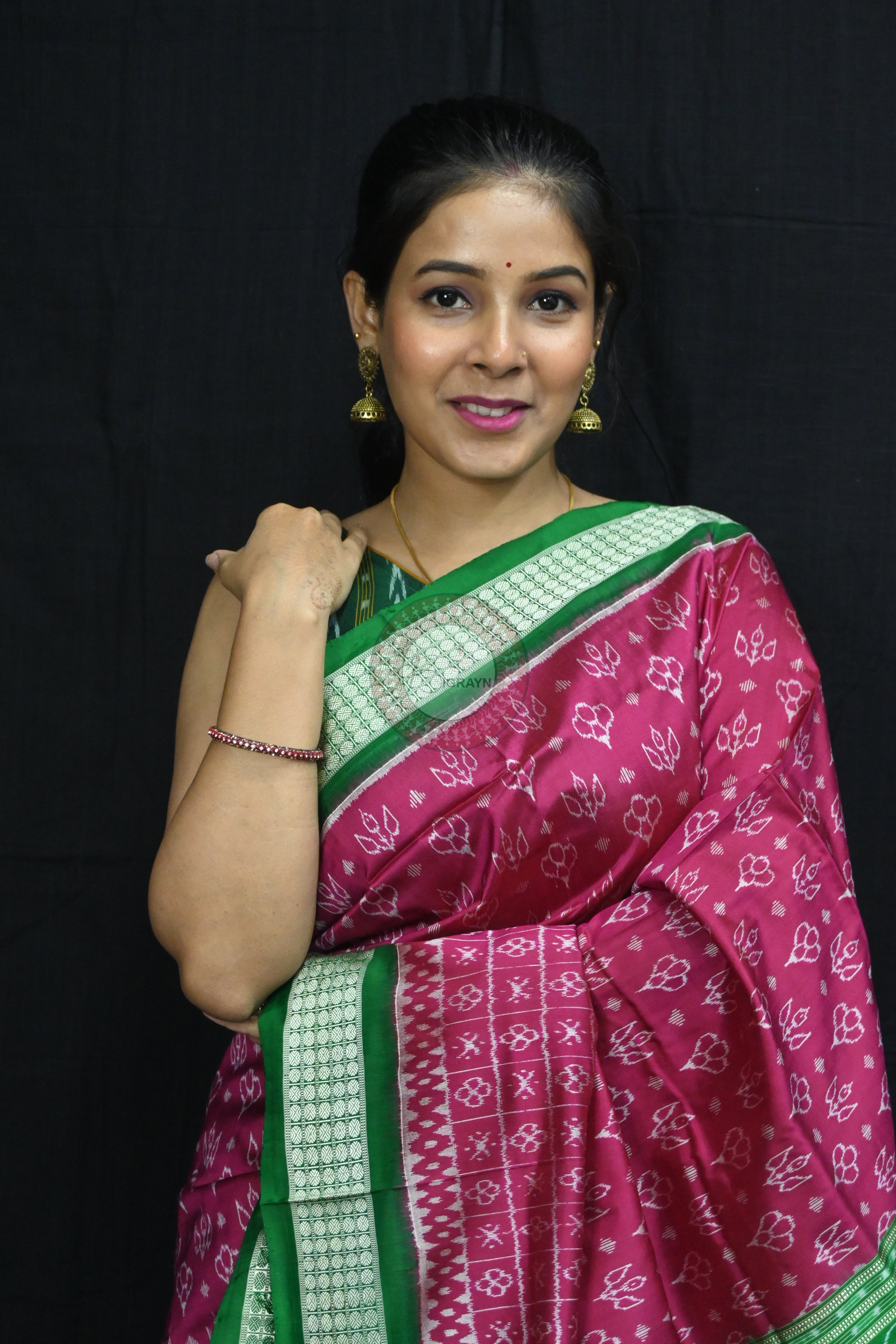 Magenta Green Flower Kadhi Sambalpuri Silk Saree