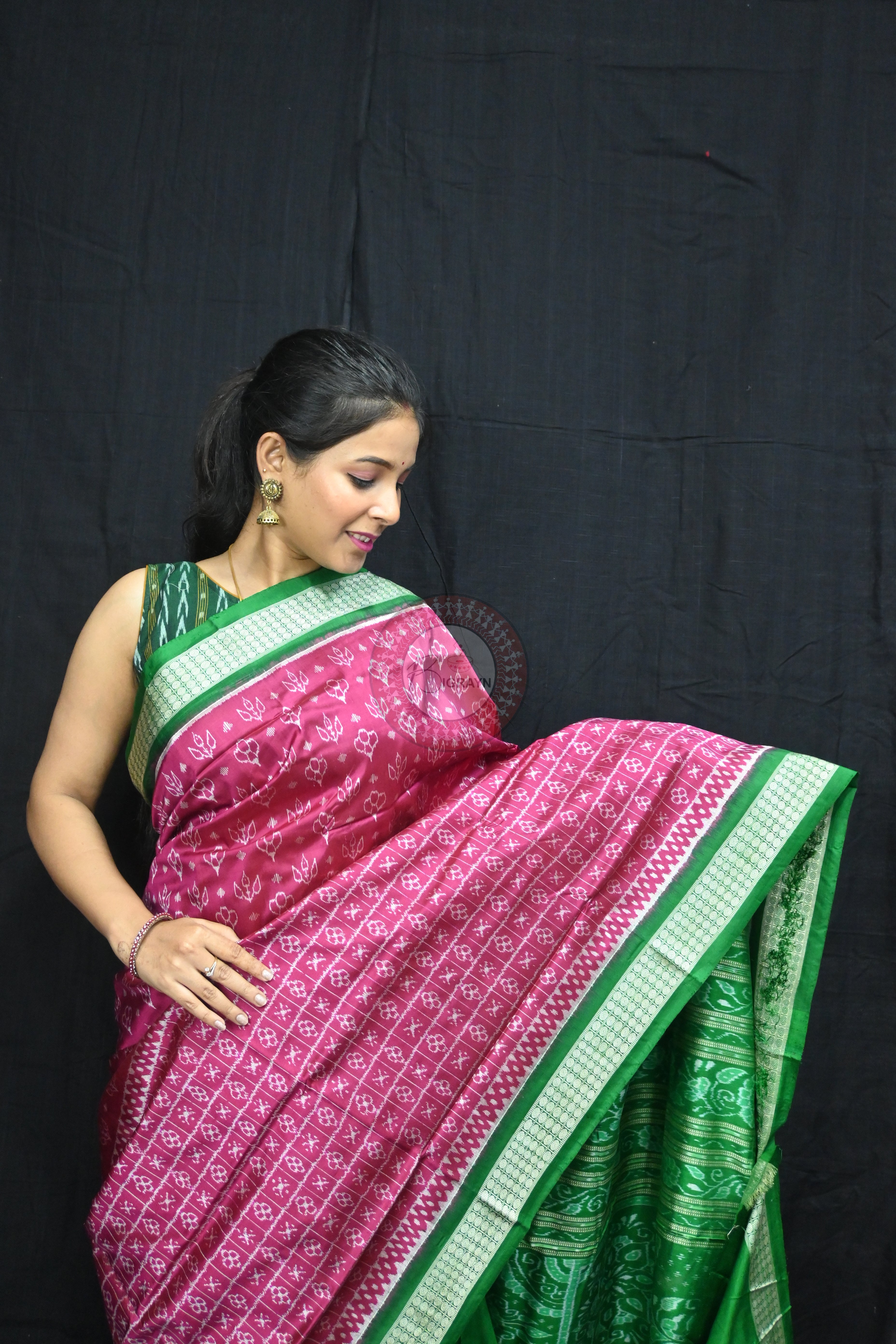 Magenta Green Flower Kadhi Sambalpuri Silk Saree