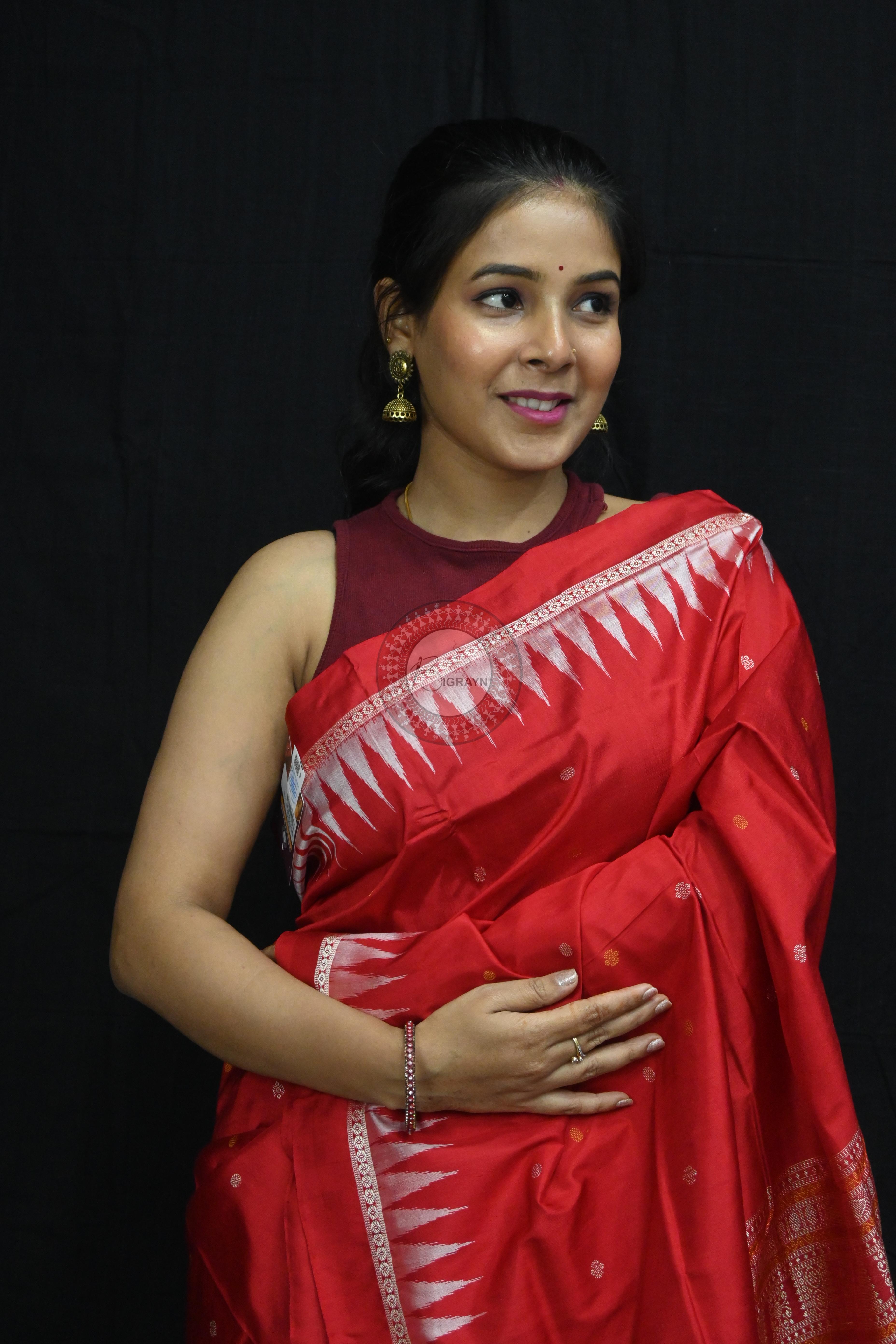 Red White Temples Buti Bomkai Silk Saree