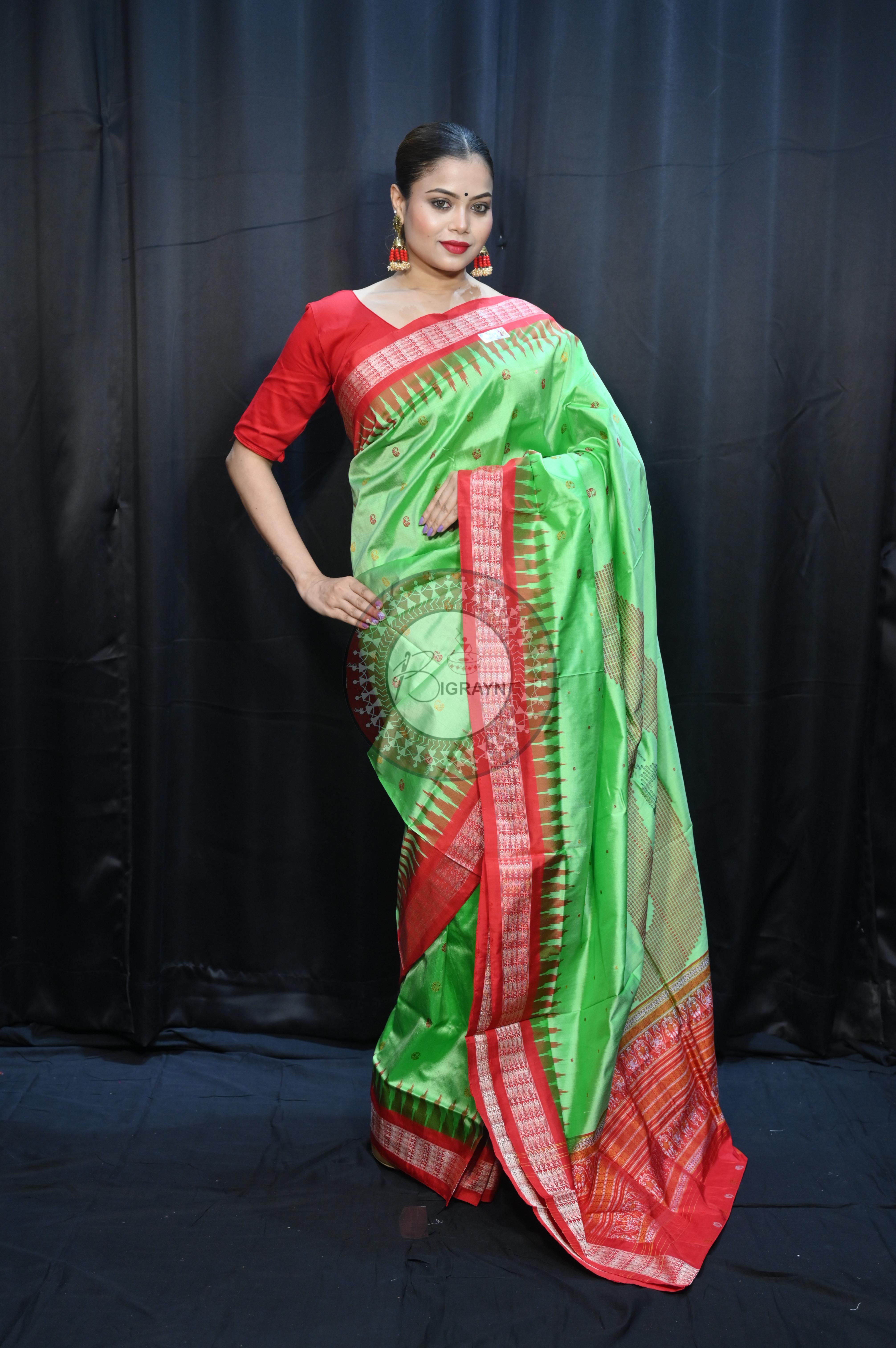 Green Red Parsley Design Bomkai Silk Saree