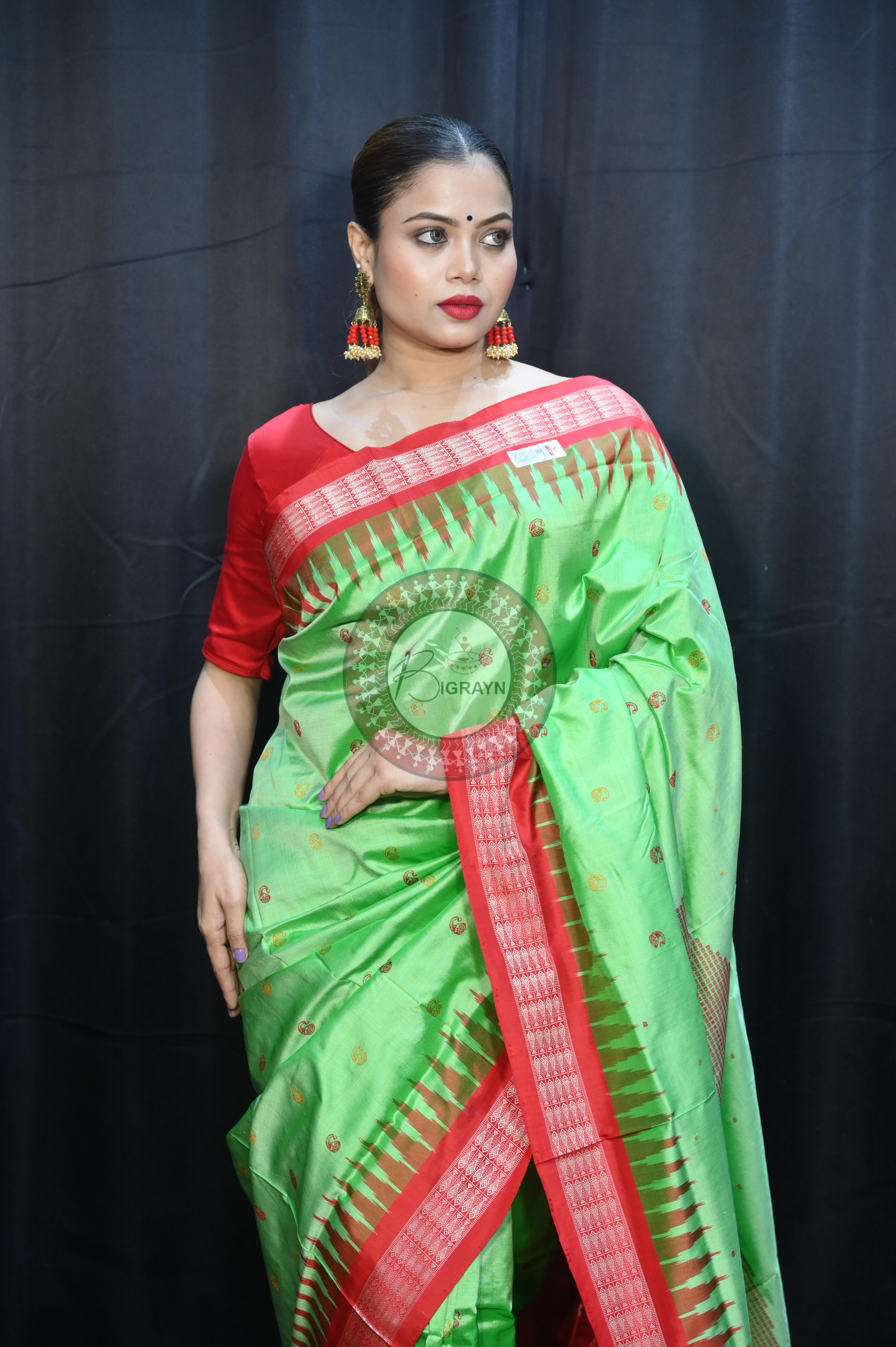 Green Red Parsley Design Bomkai Silk Saree