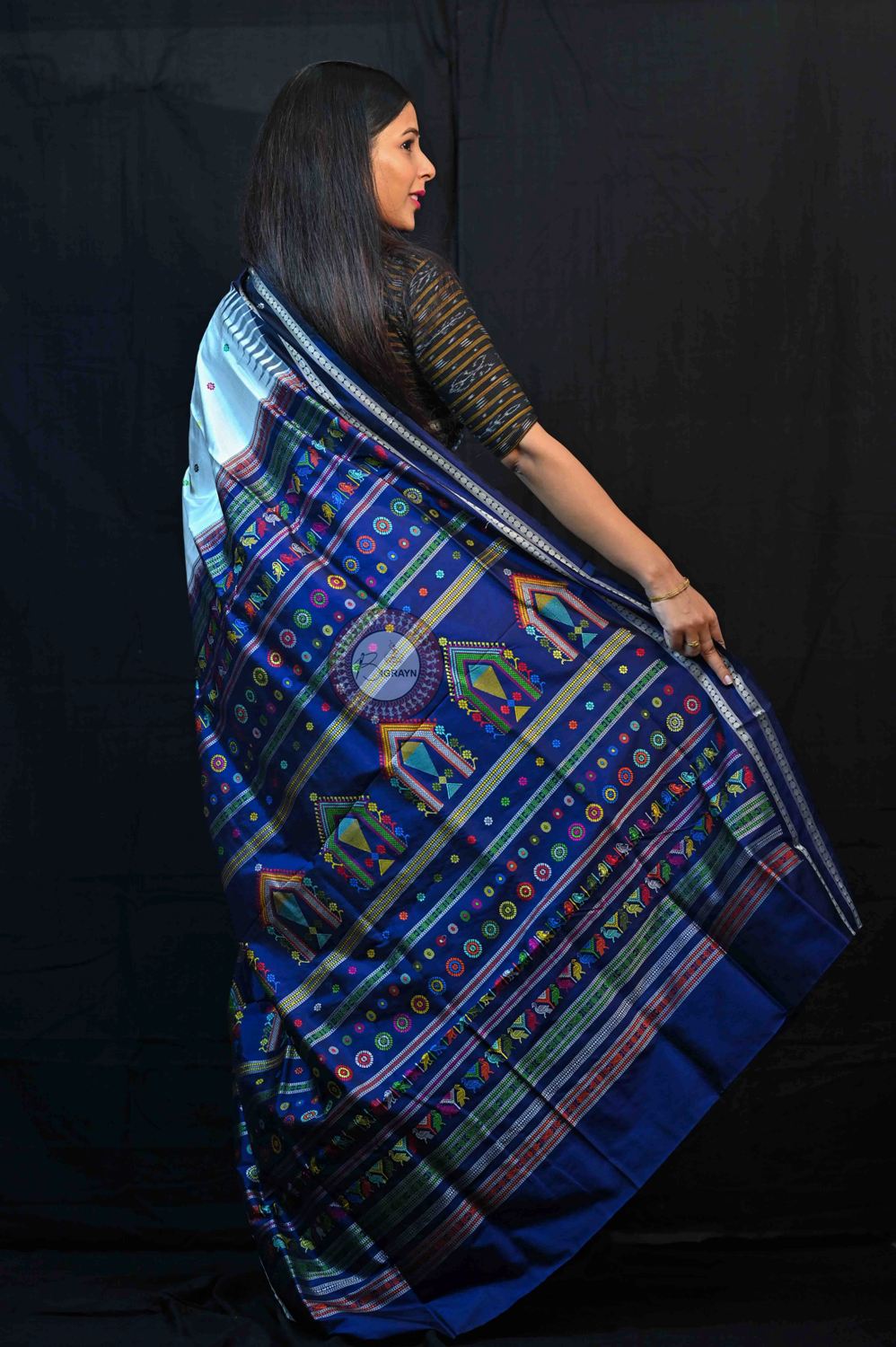White Navy Blue Dolabedi Silk Saree
