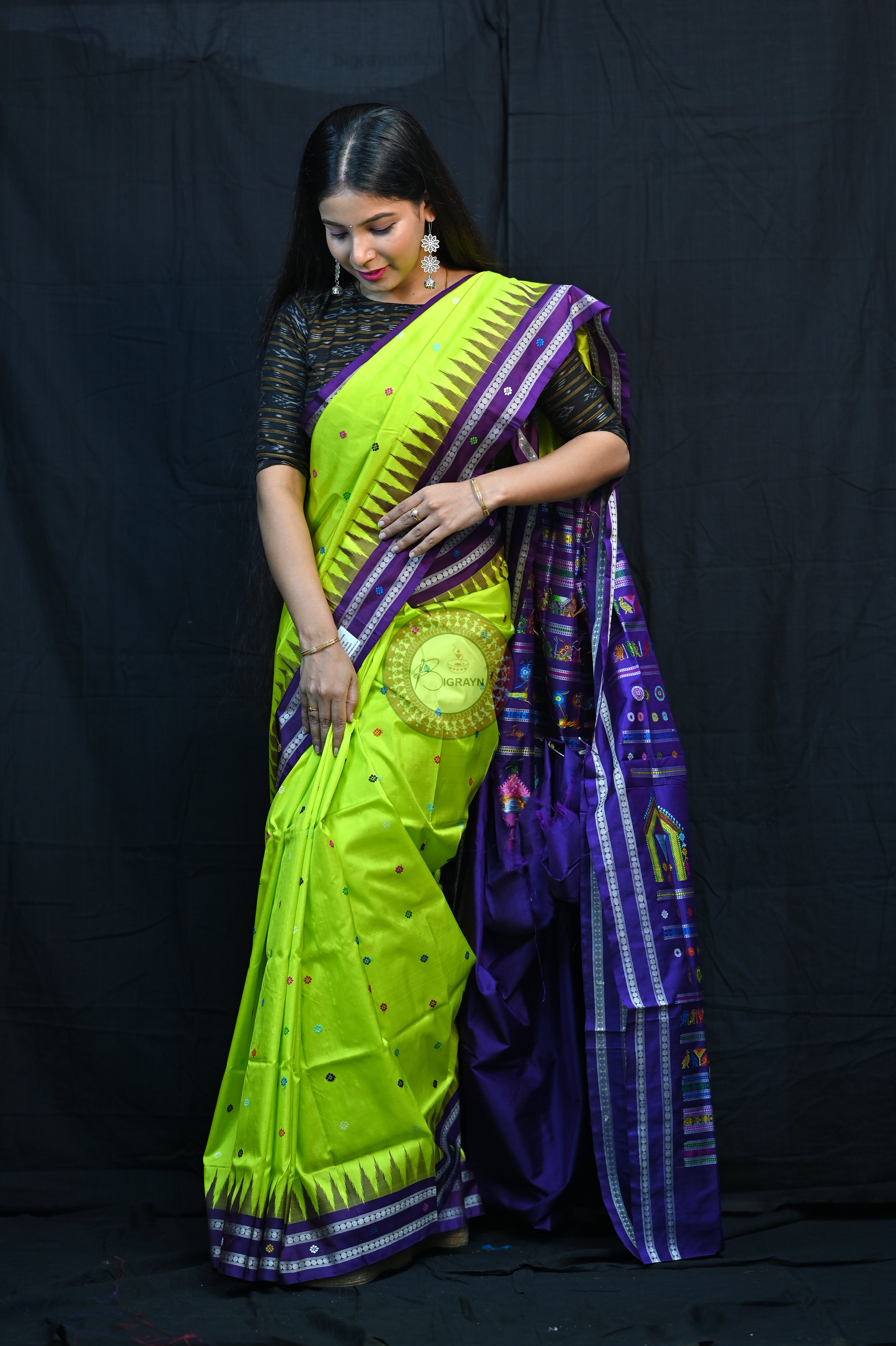 Neon Green Violet Dolabedi Silk Saree
