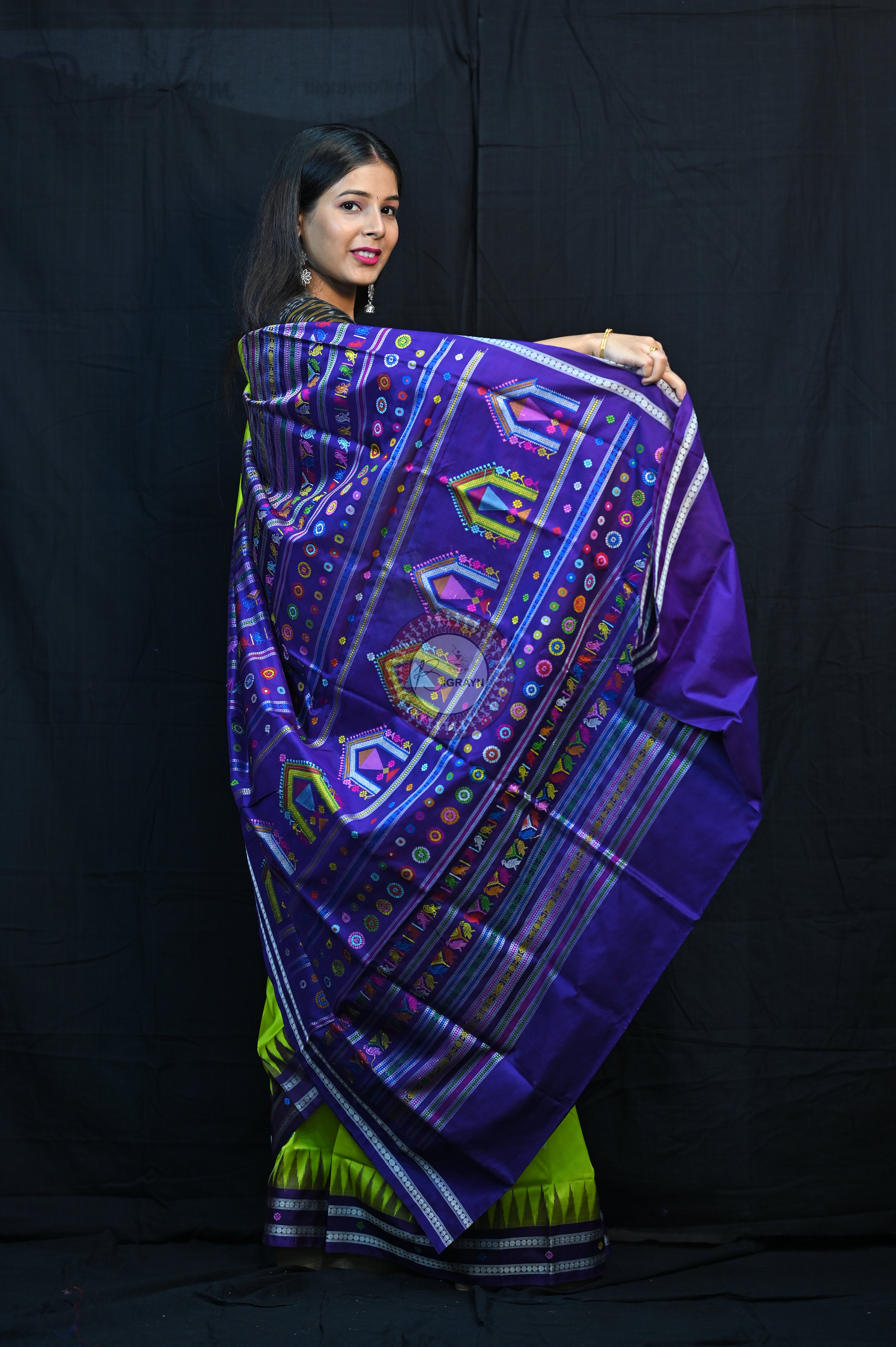 Neon Green Violet Dolabedi Silk Saree