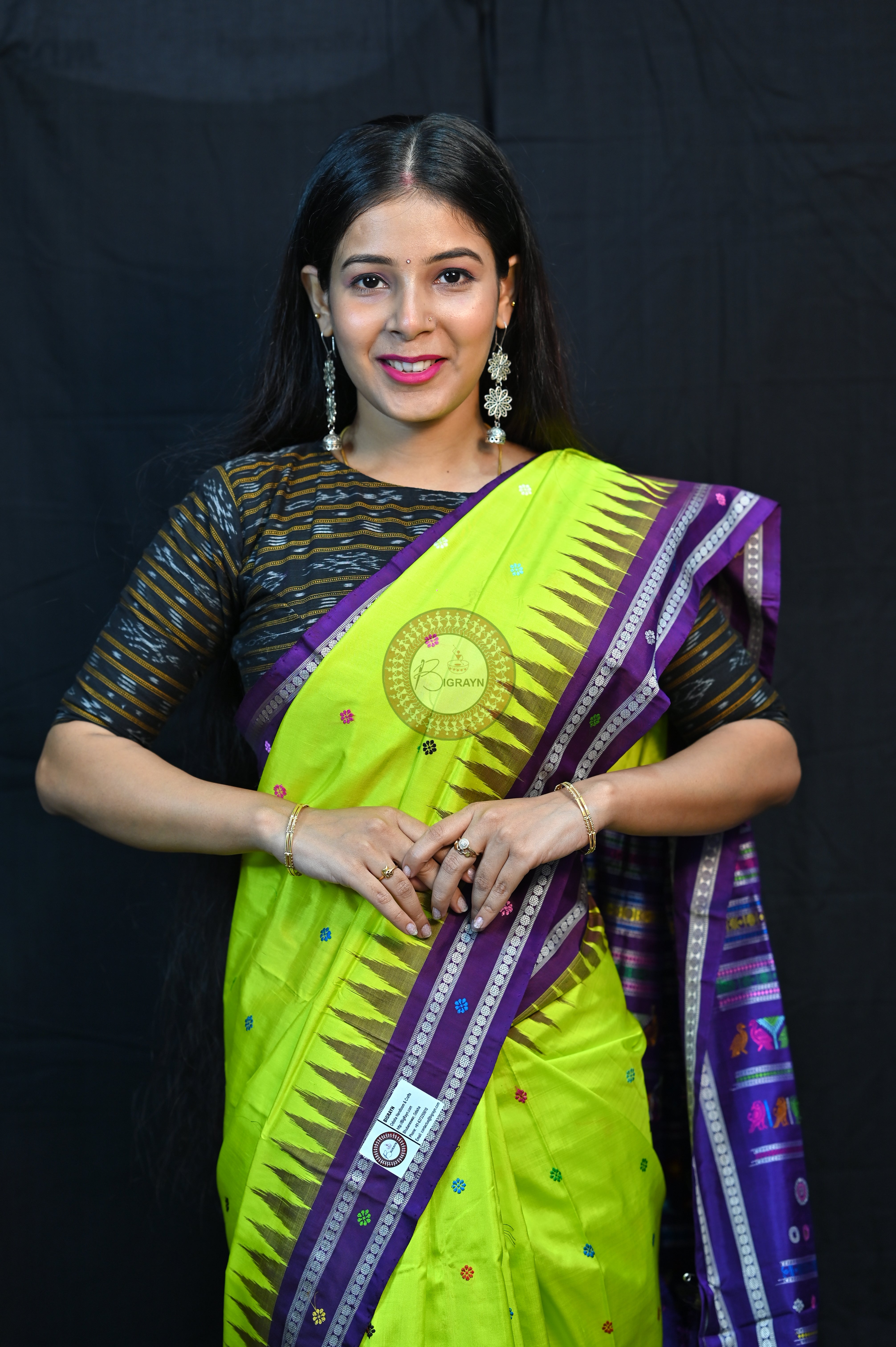 Neon Green Violet Dolabedi Silk Saree