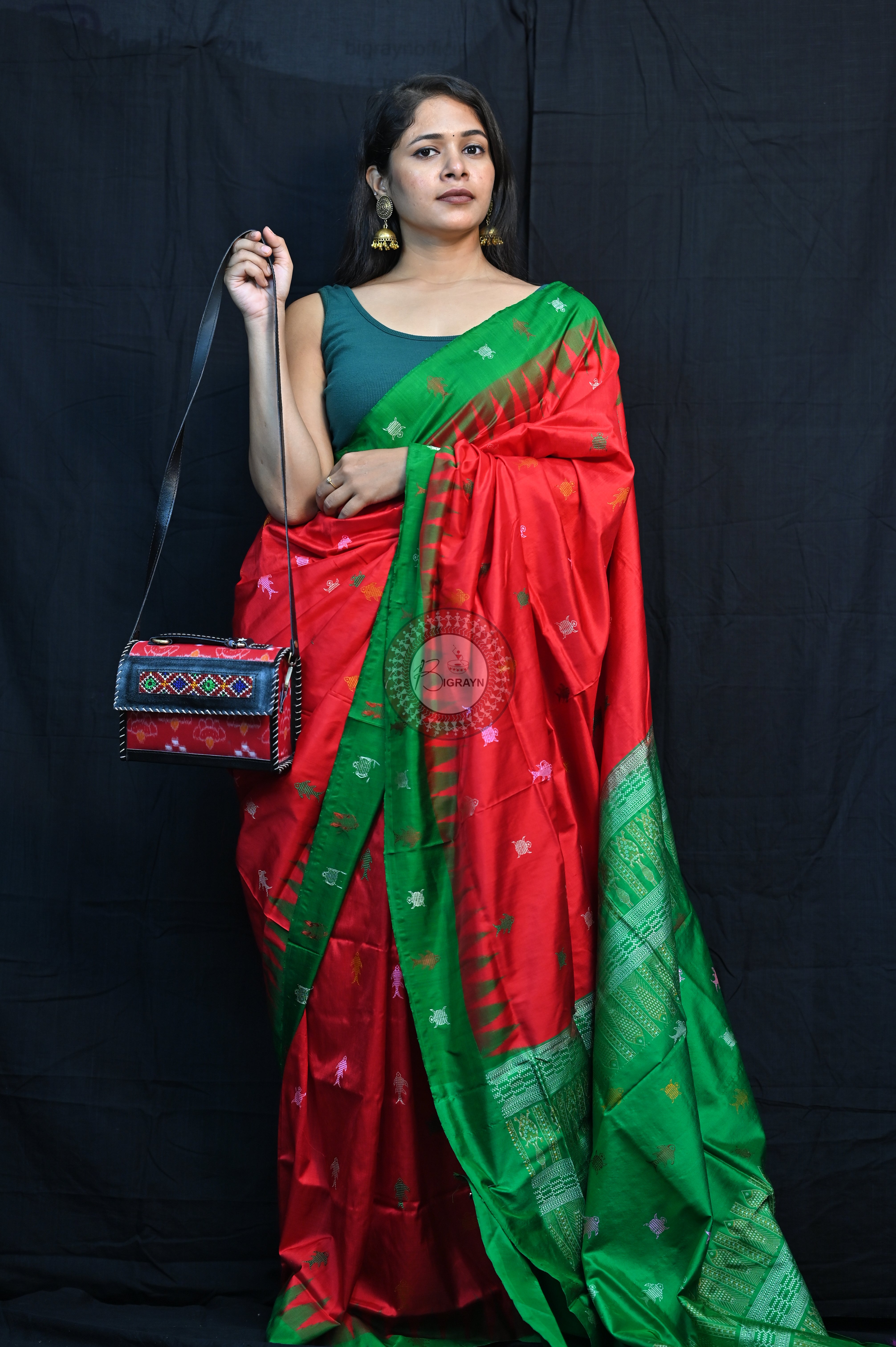 Mastya Kachhap Red Green Bomkai Silk Saree