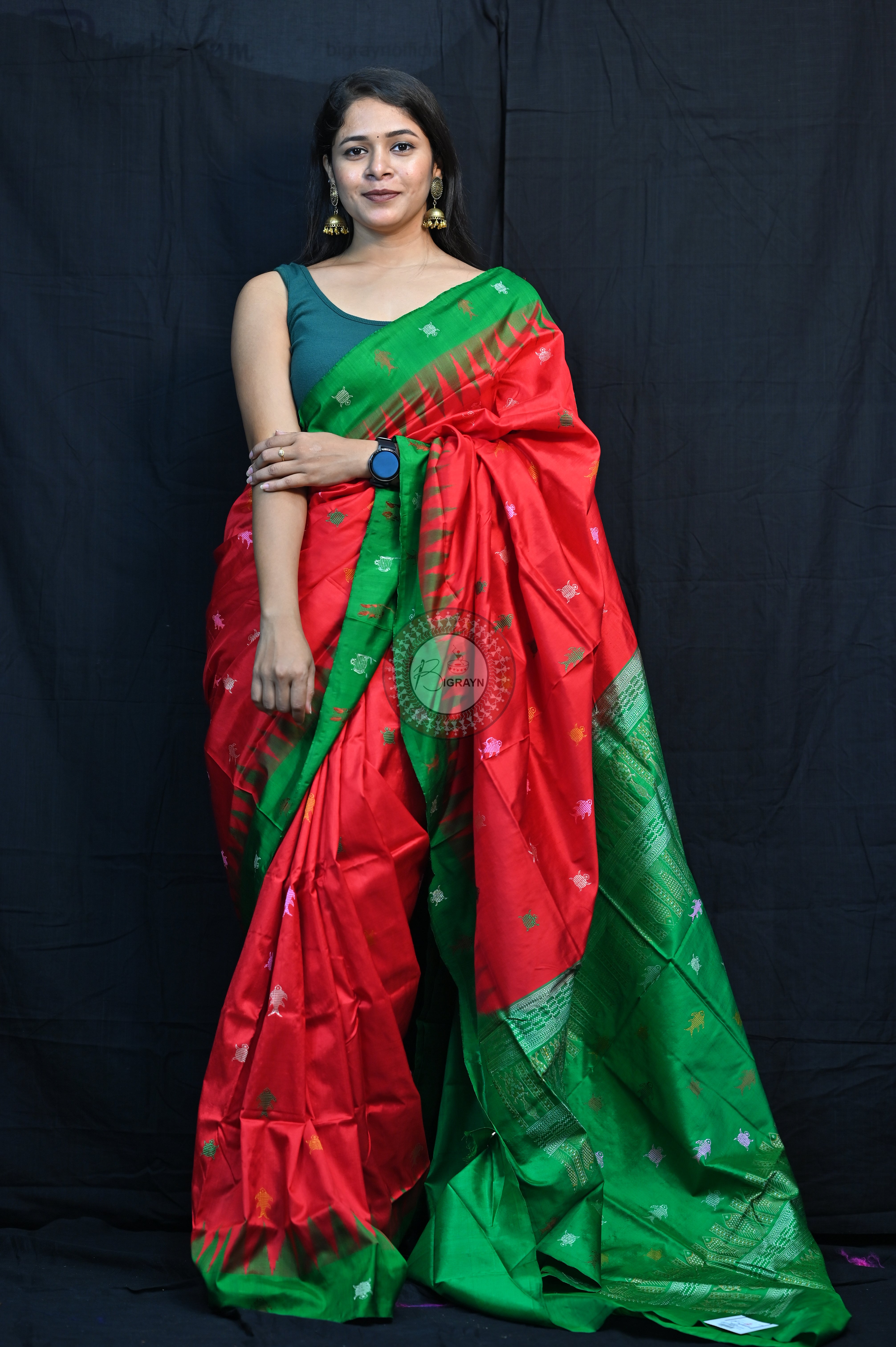 Mastya Kachhap Red Green Bomkai Silk Saree