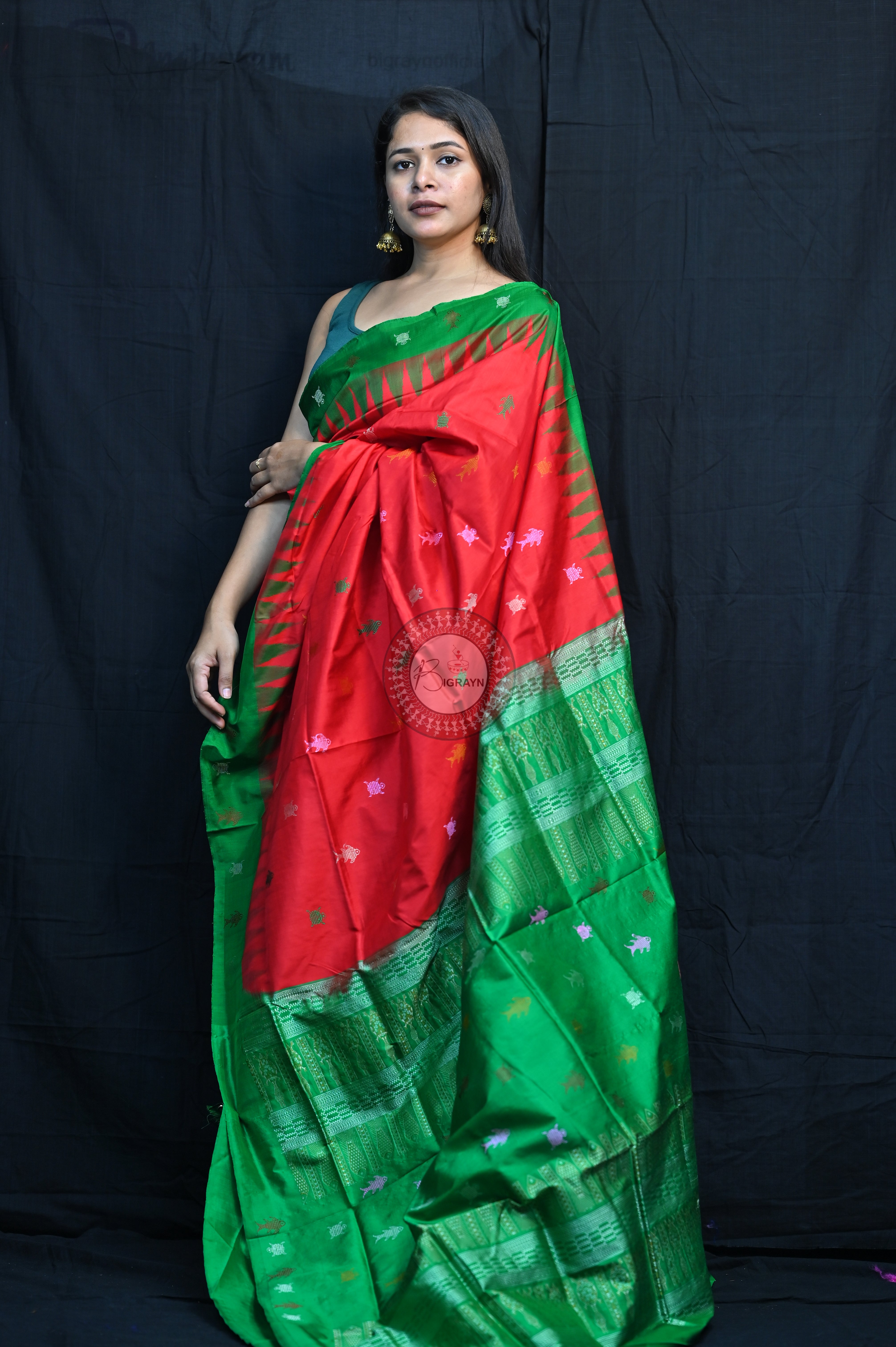 Mastya Kachhap Red Green Bomkai Silk Saree
