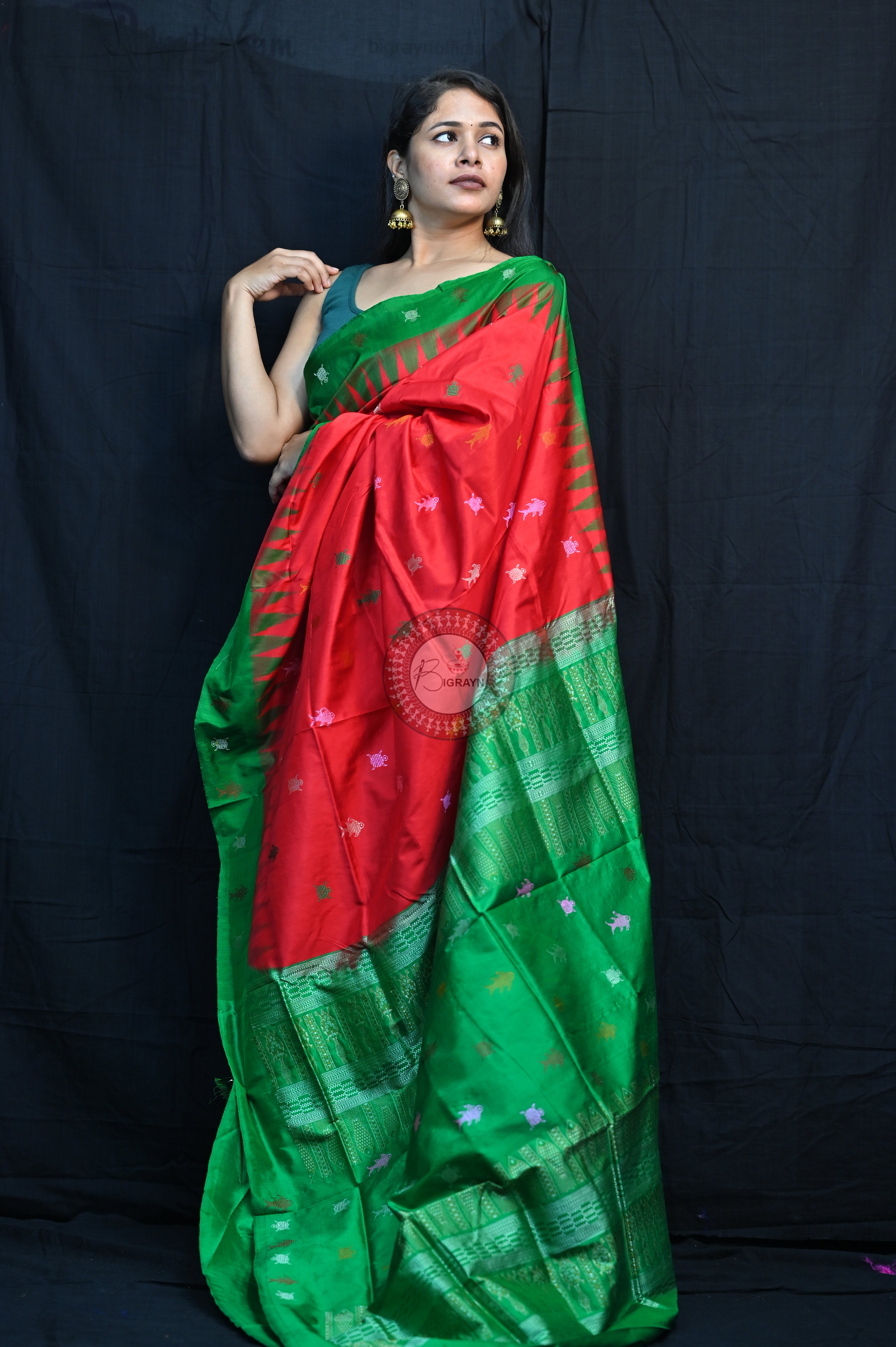 Mastya Kachhap Red Green Bomkai Silk Saree