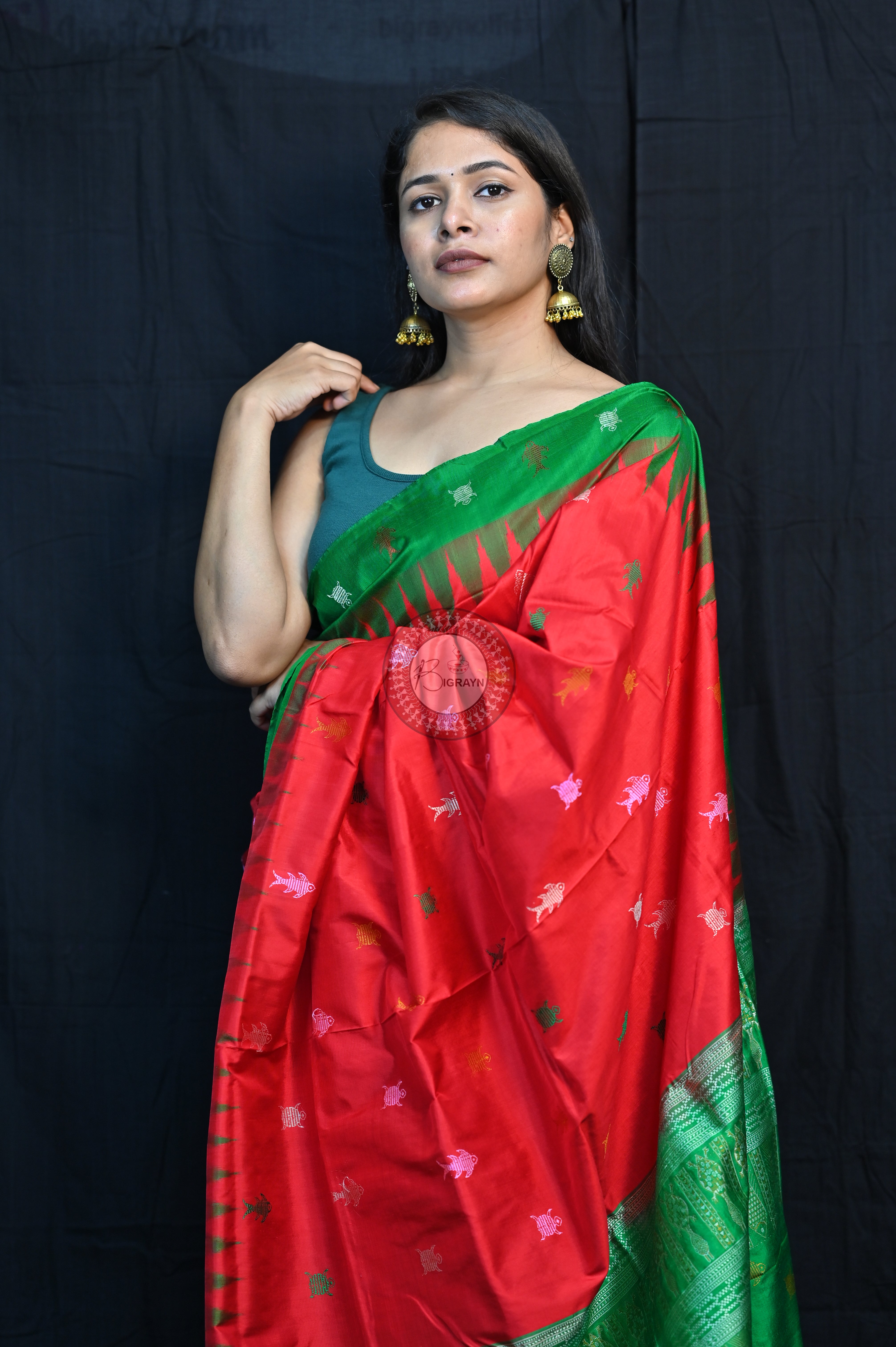 Mastya Kachhap Red Green Bomkai Silk Saree