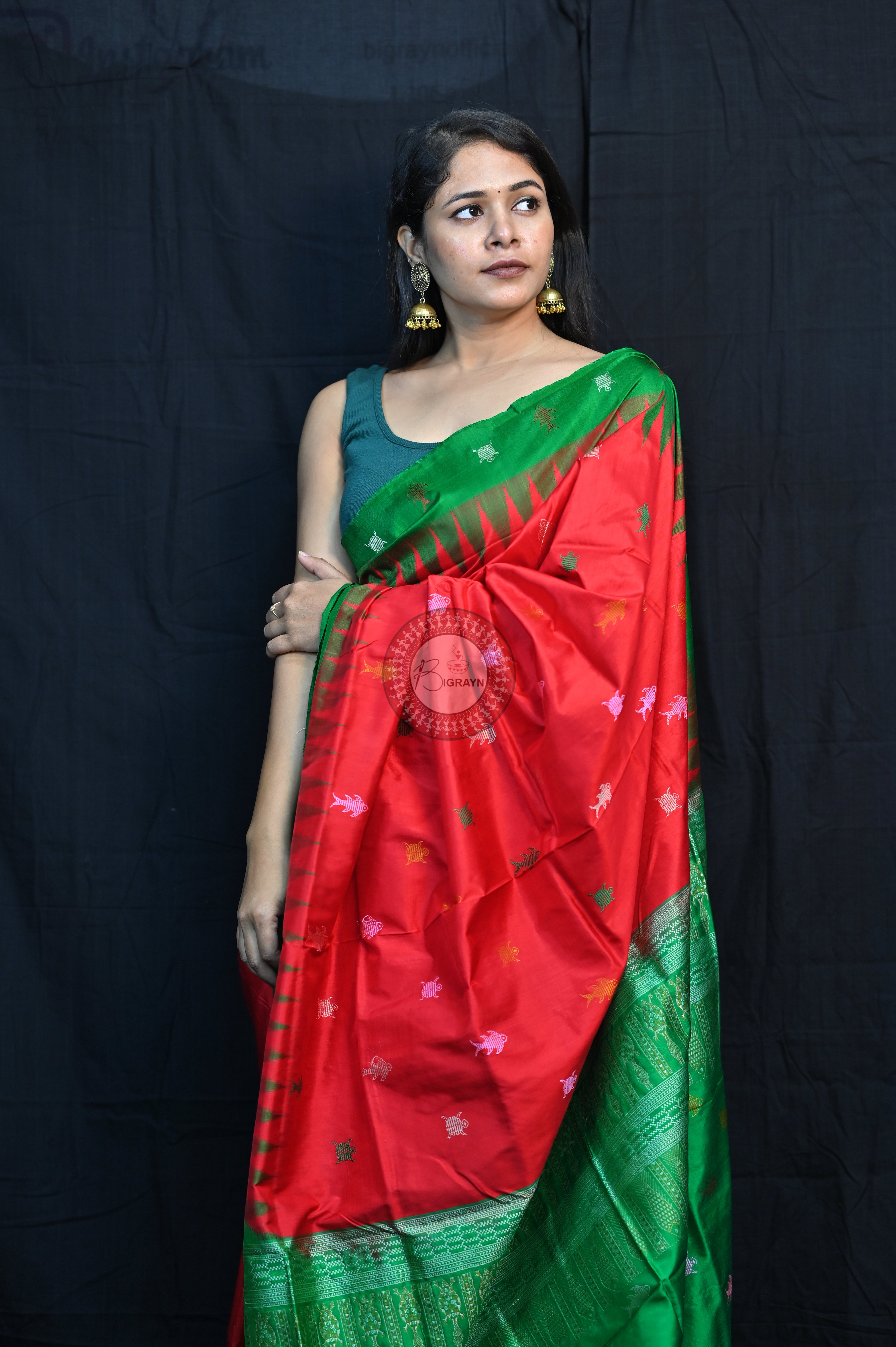 Mastya Kachhap Red Green Bomkai Silk Saree