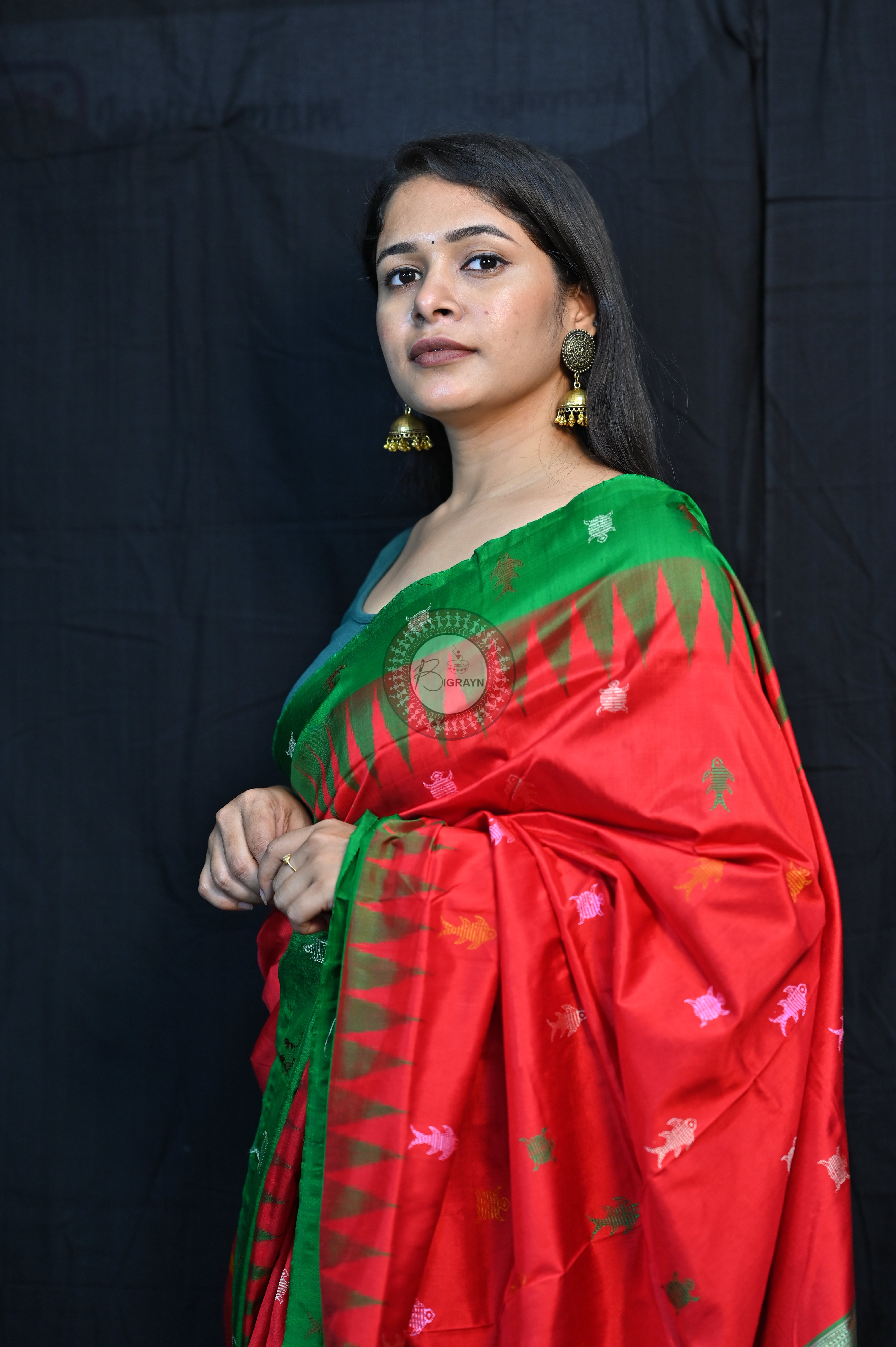 Mastya Kachhap Red Green Bomkai Silk Saree