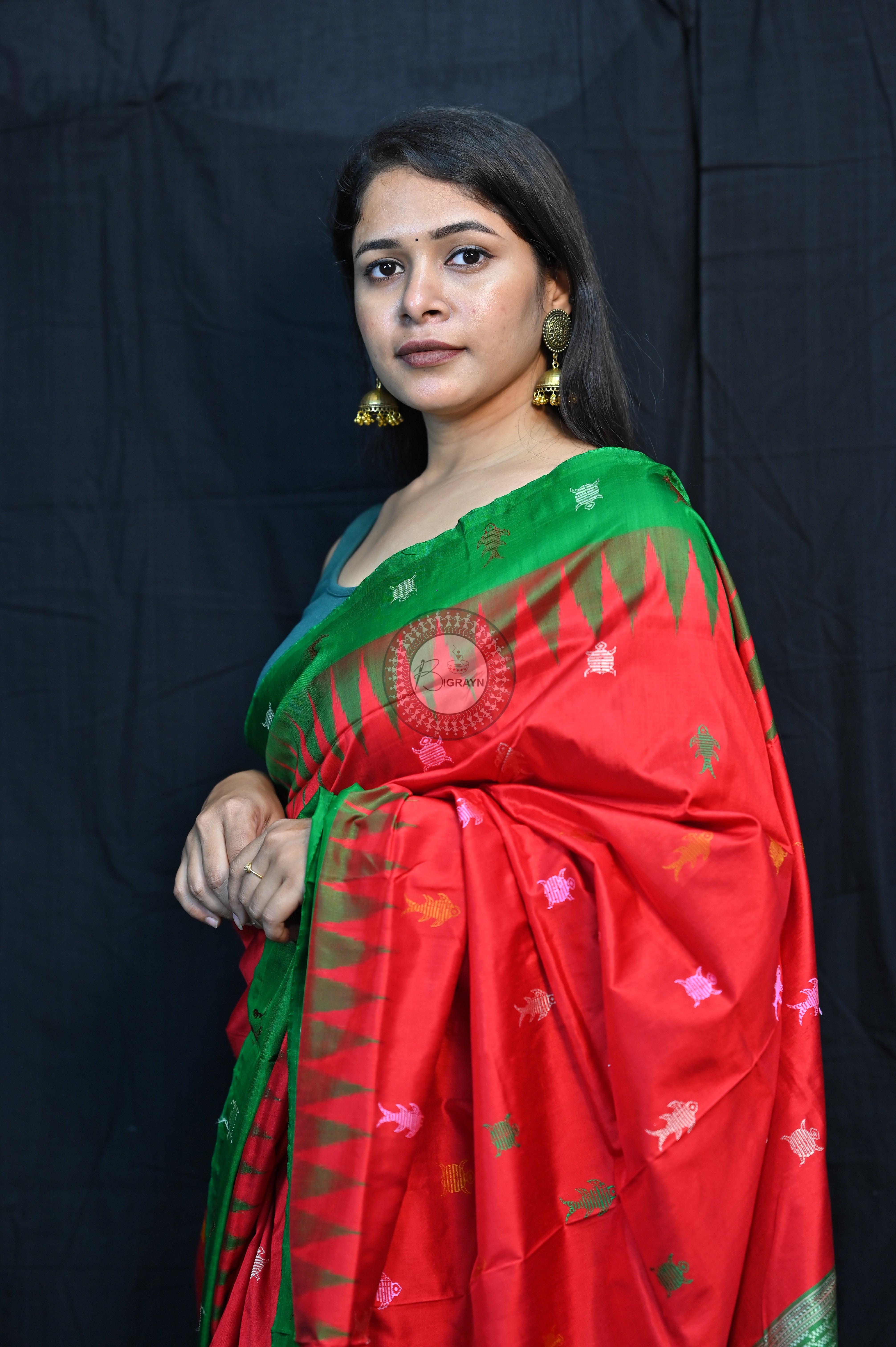 Mastya Kachhap Red Green Bomkai Silk Saree