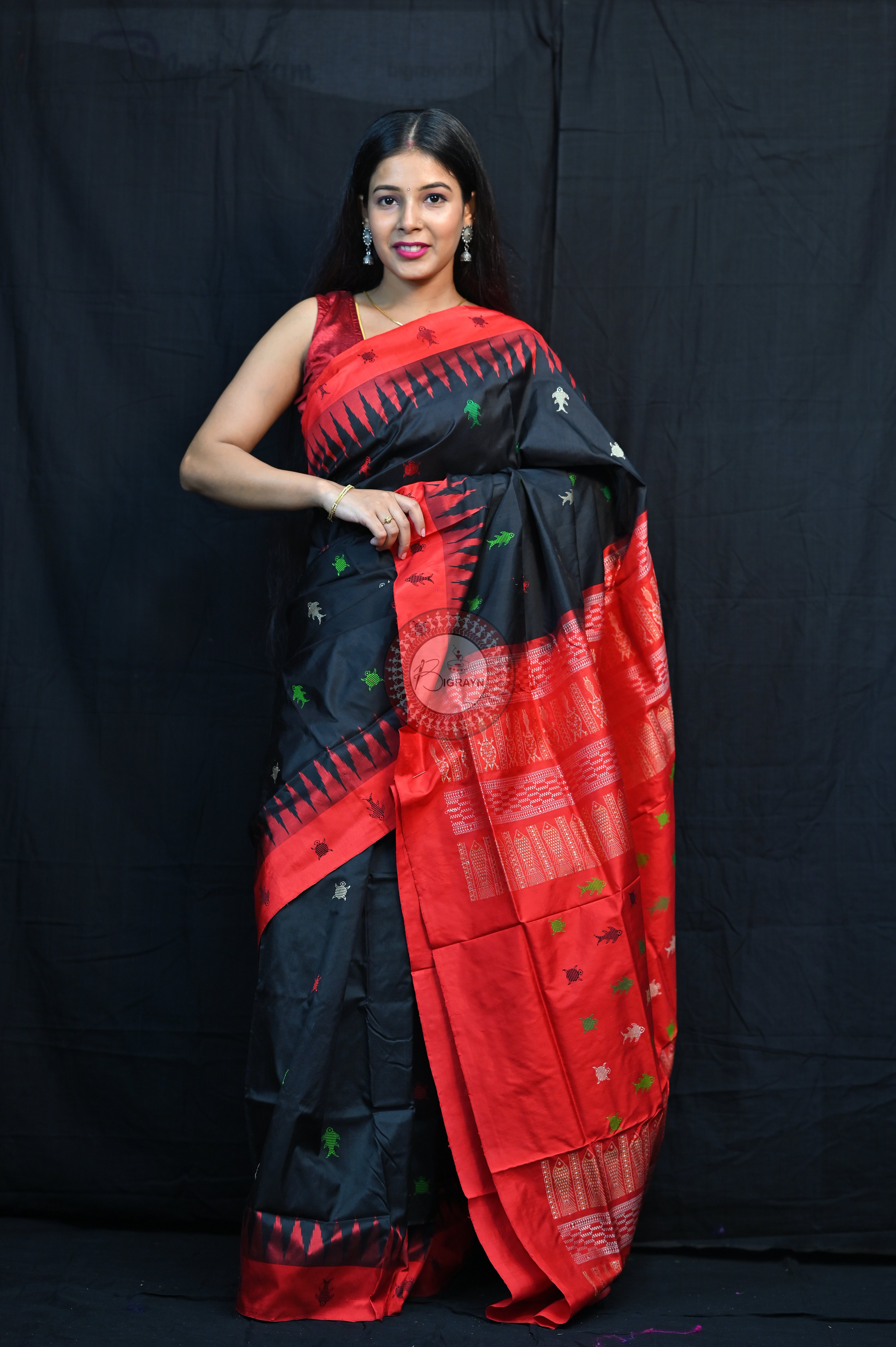 Mastya Kachhap Black Red Bomkai Silk Saree