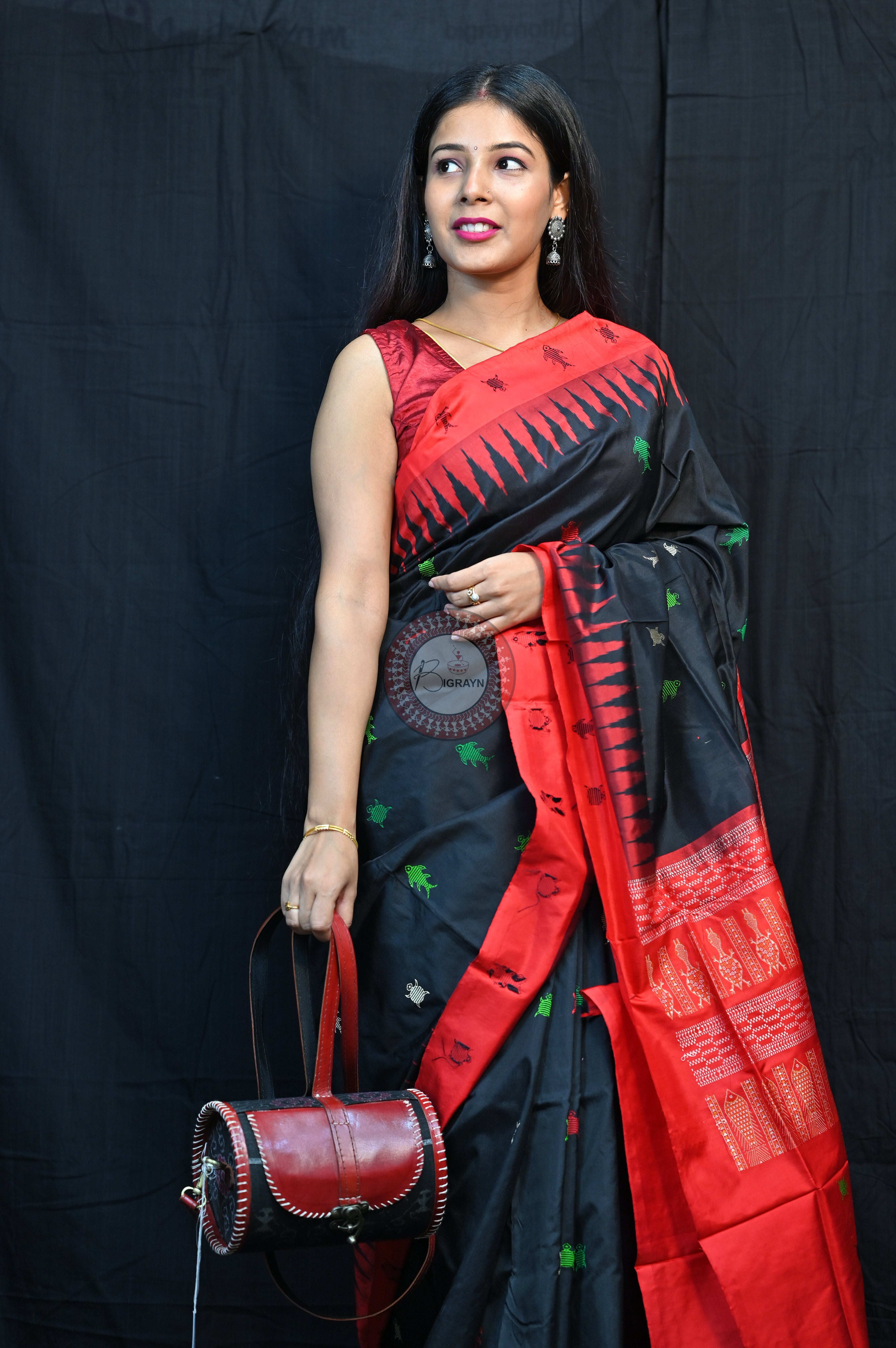 Mastya Kachhap Black Red Bomkai Silk Saree