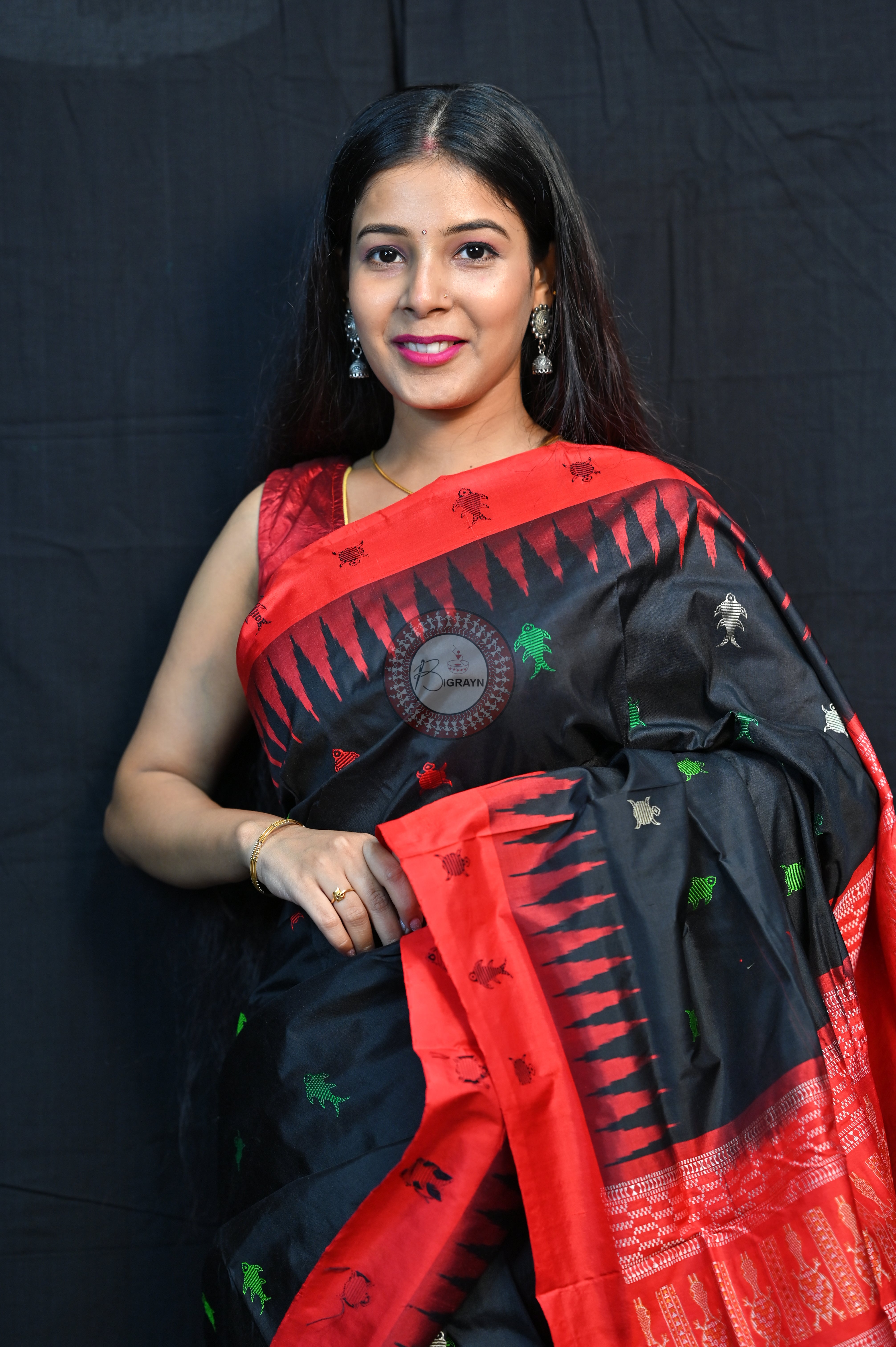 Mastya Kachhap Black Red Bomkai Silk Saree