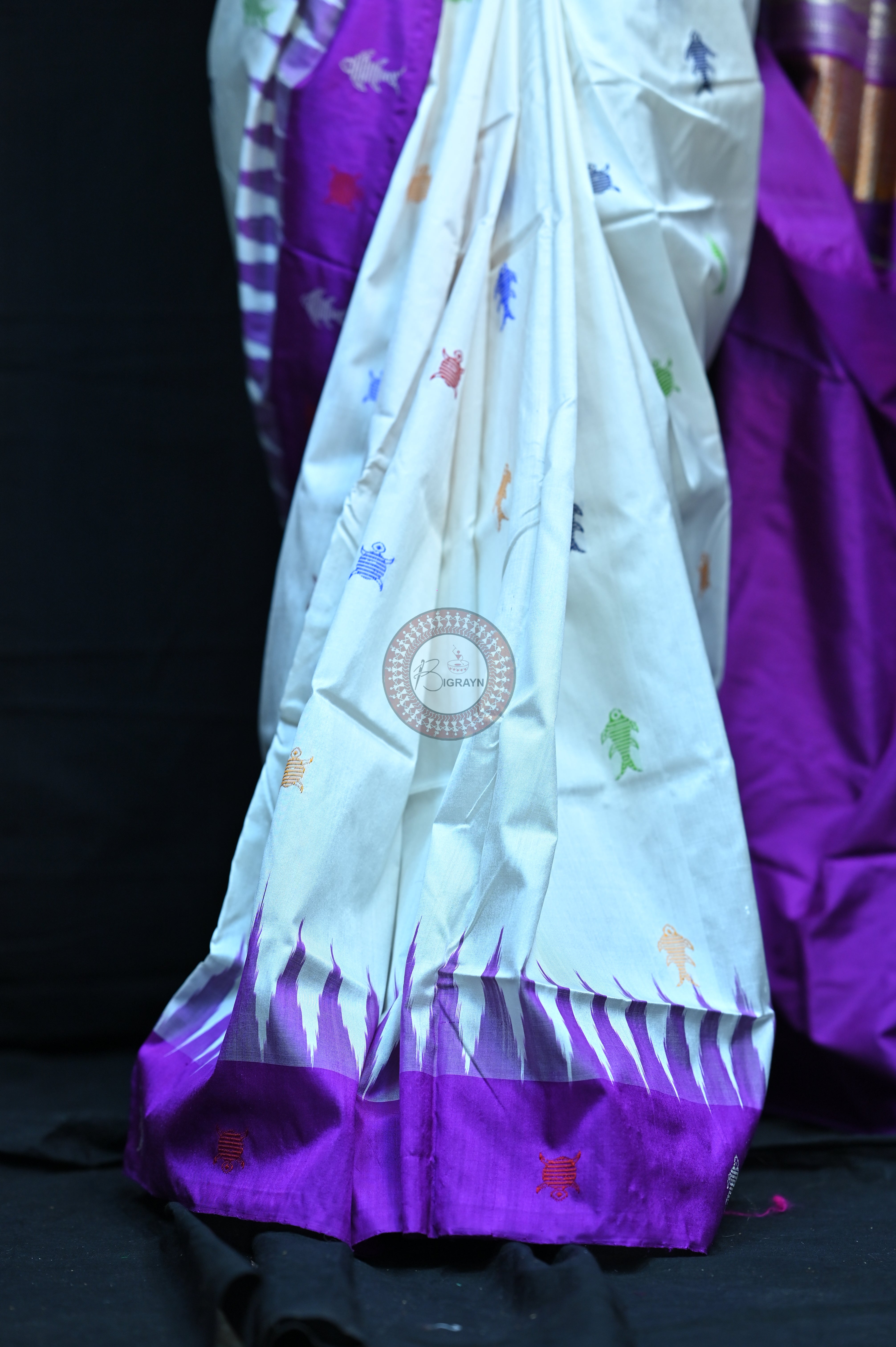 Mastya Kachhap White Violet Bomkai Silk Saree