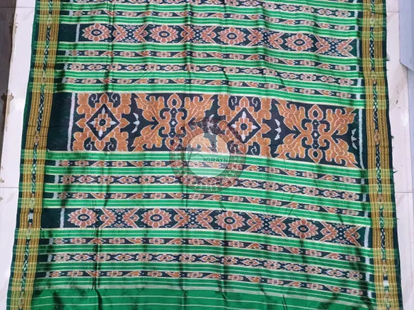 Red Green Buti Kumbha Khandua Silk Saree