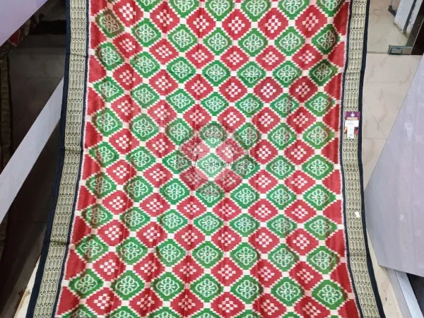 Maroon Green Black Pasapali And Flower Design Mulberry Silk Saree