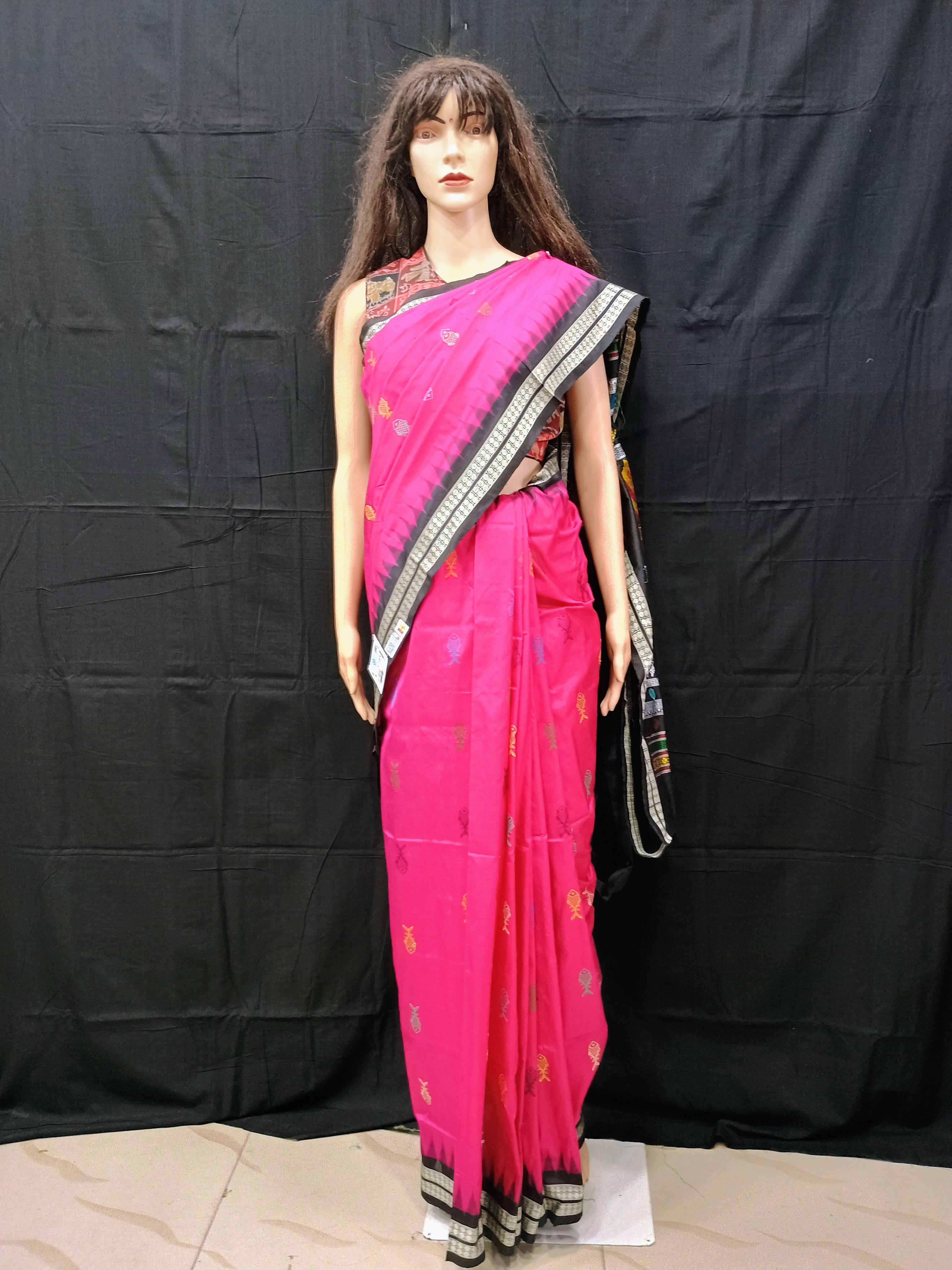 Magenta Black Fish Bomkai Silk Saree