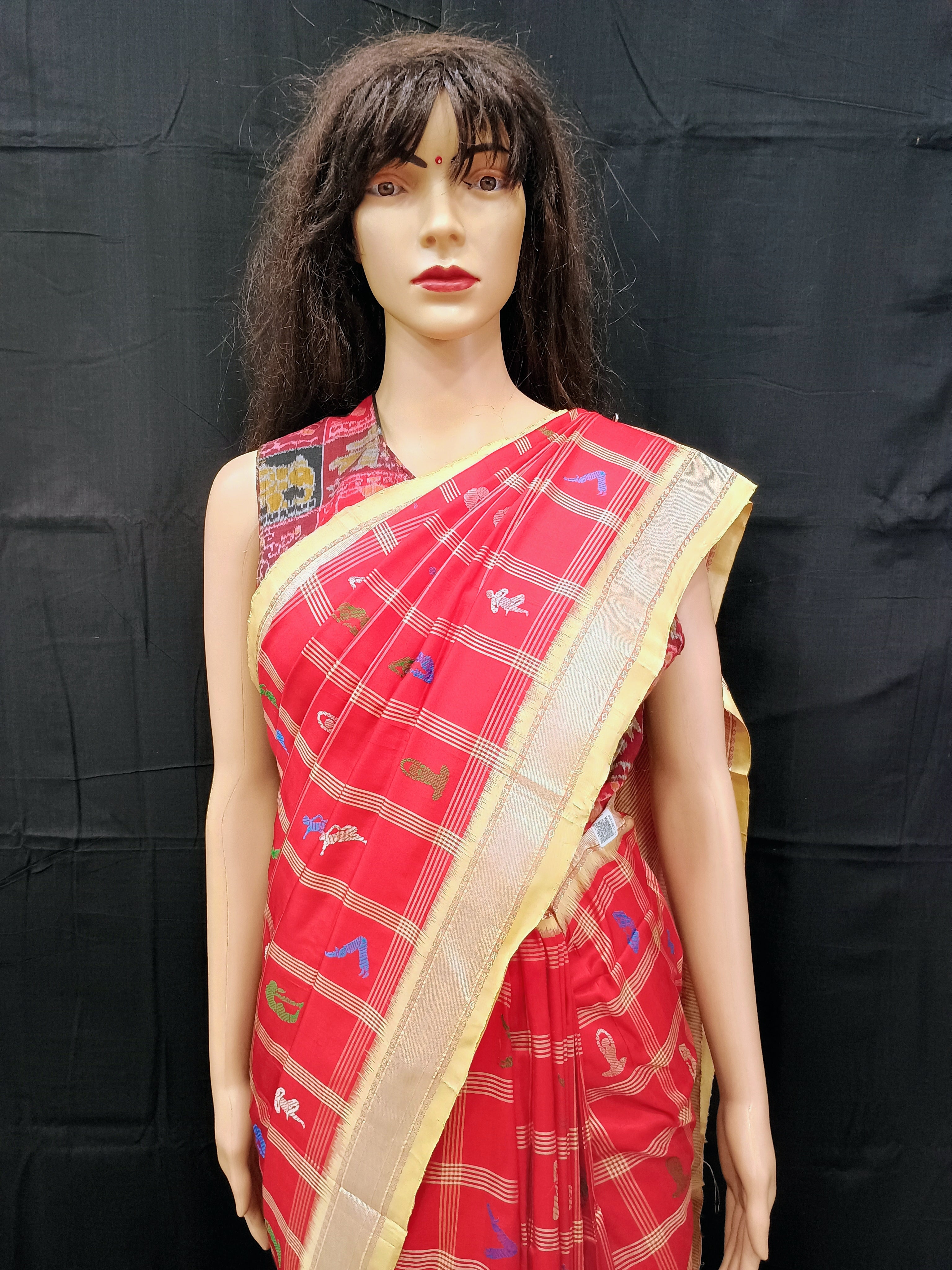 Red Cream Yoga Theme Odisha Handloom Bomkai Silk Saree