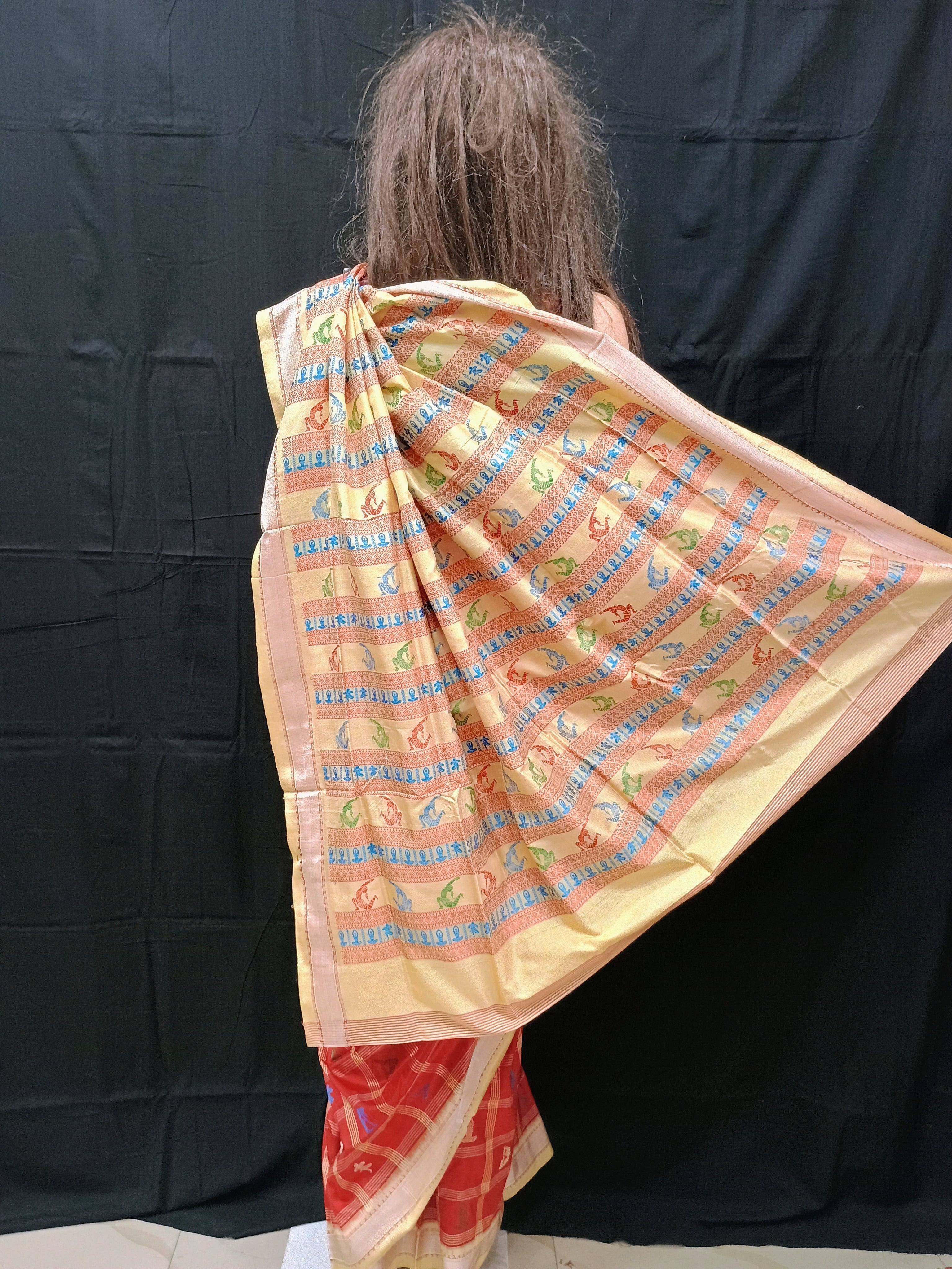 Red Cream Yoga Theme Odisha Handloom Bomkai Silk Saree