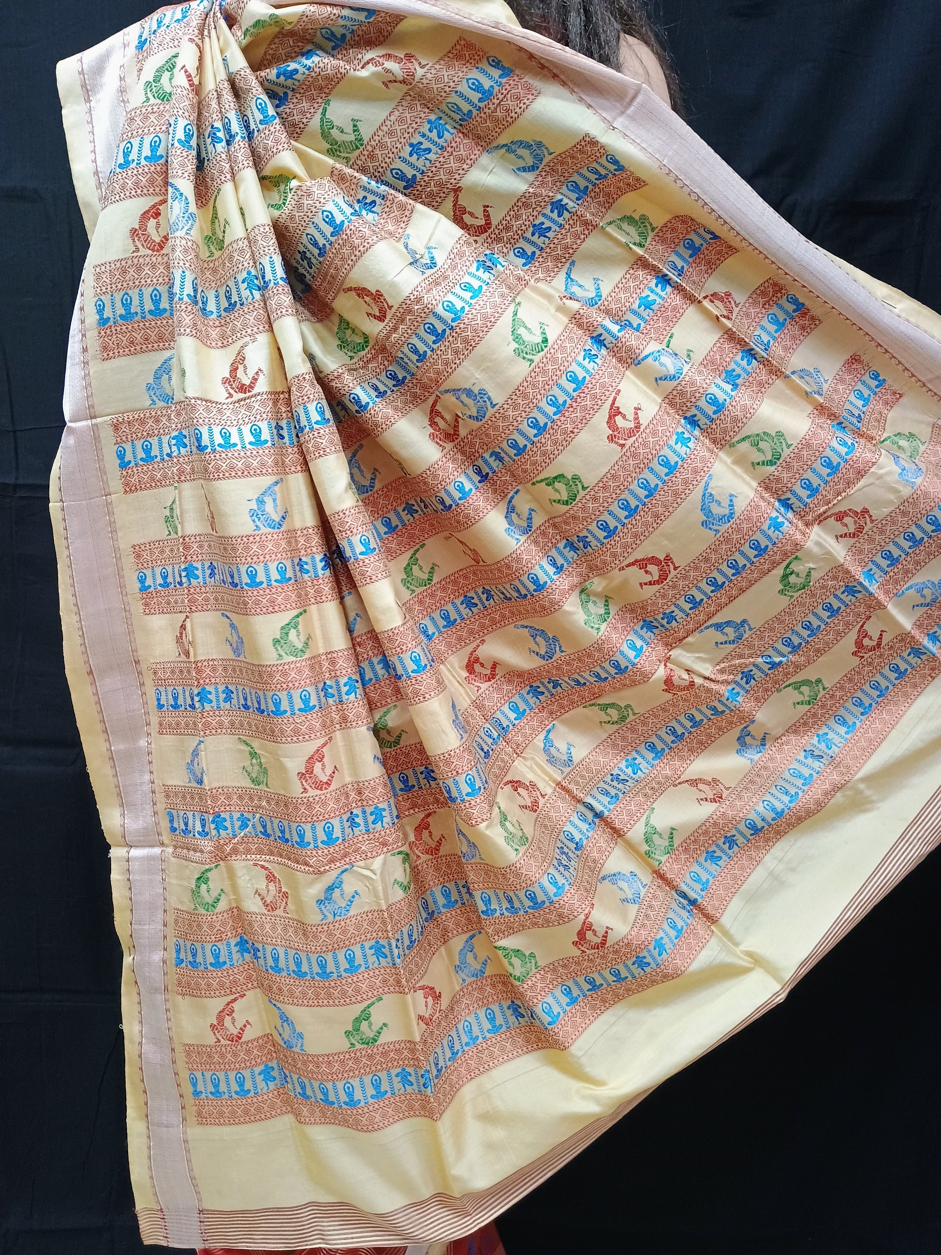 Red Cream Yoga Theme Odisha Handloom Bomkai Silk Saree