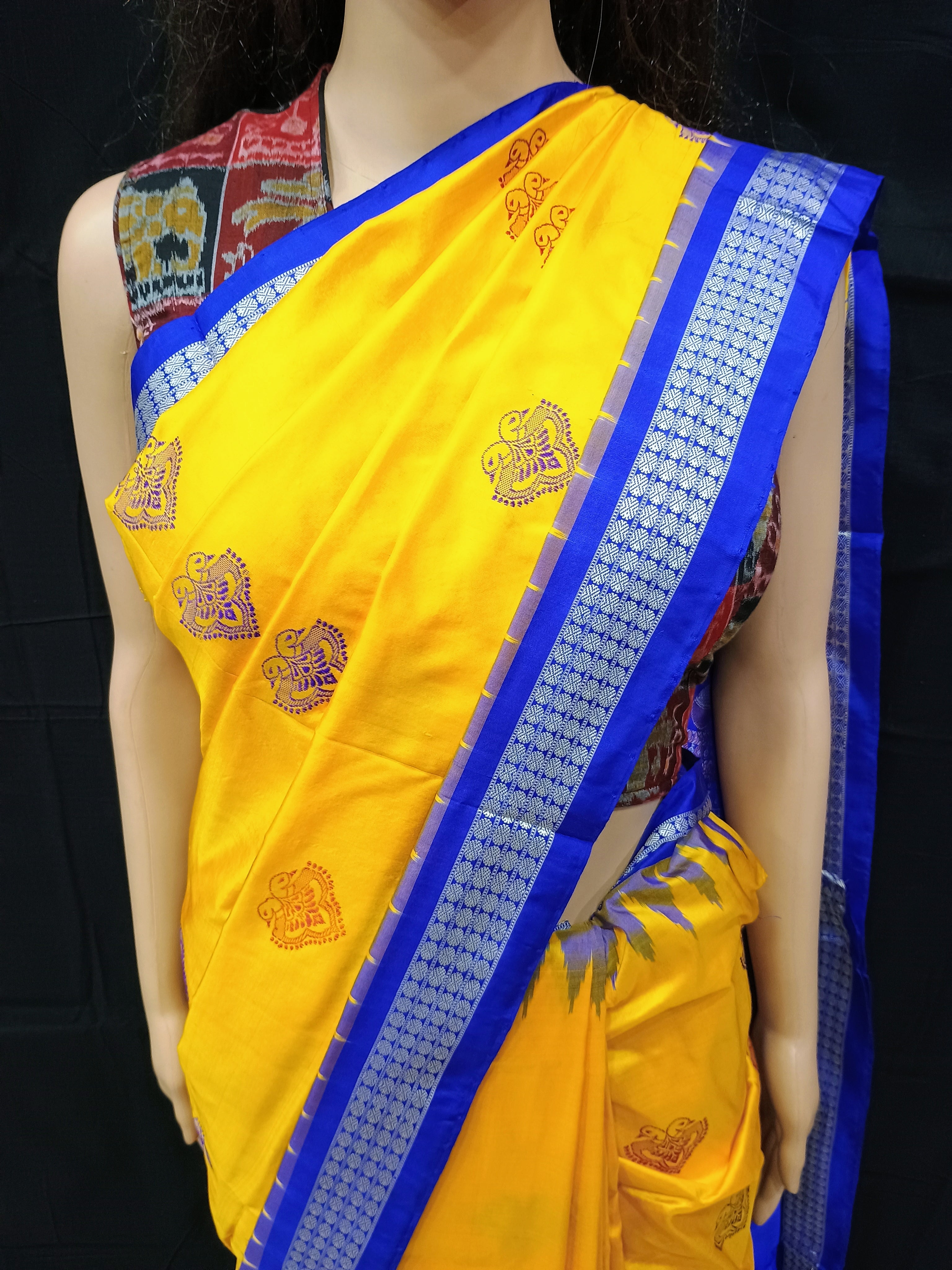 Yellow Blue Dual Peacock Head Bomkai Silk Saree
