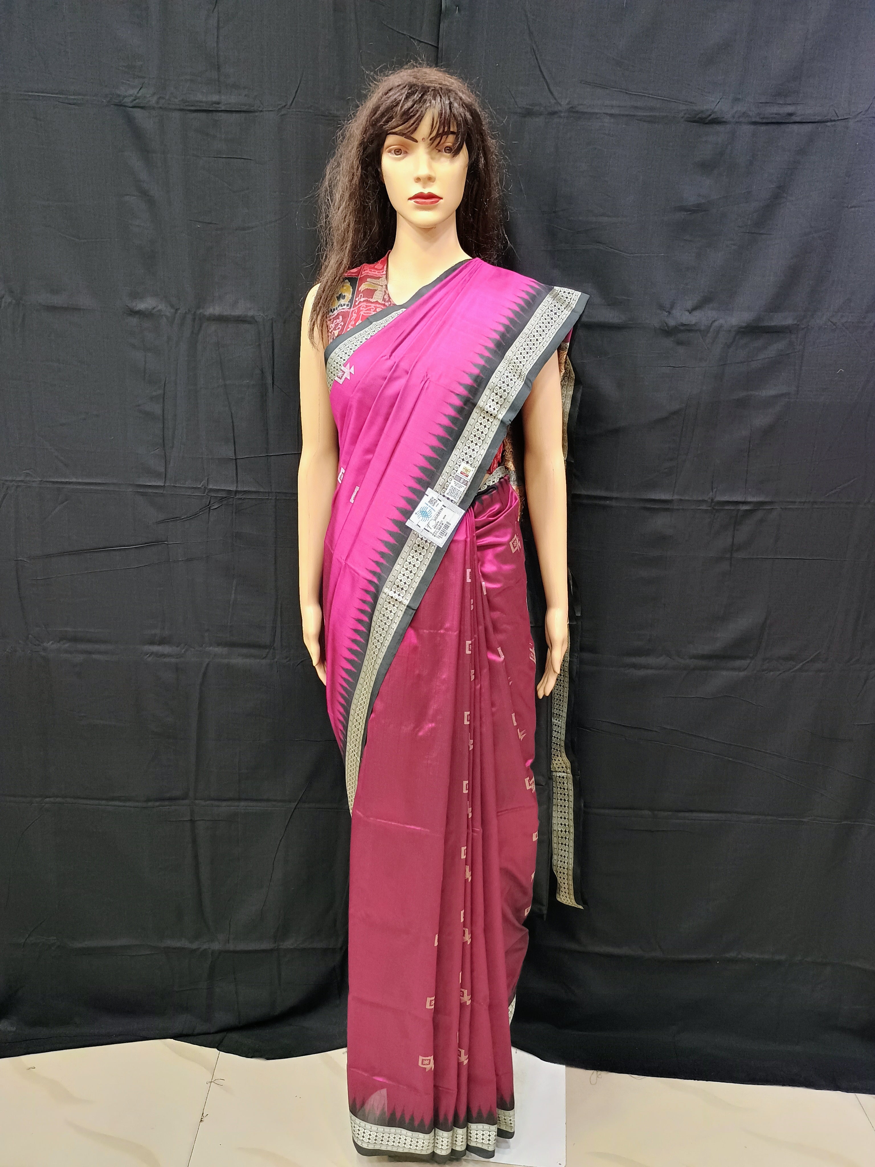 Magenta Black Kite Design Odisha Handloom Bomkai Silk Saree