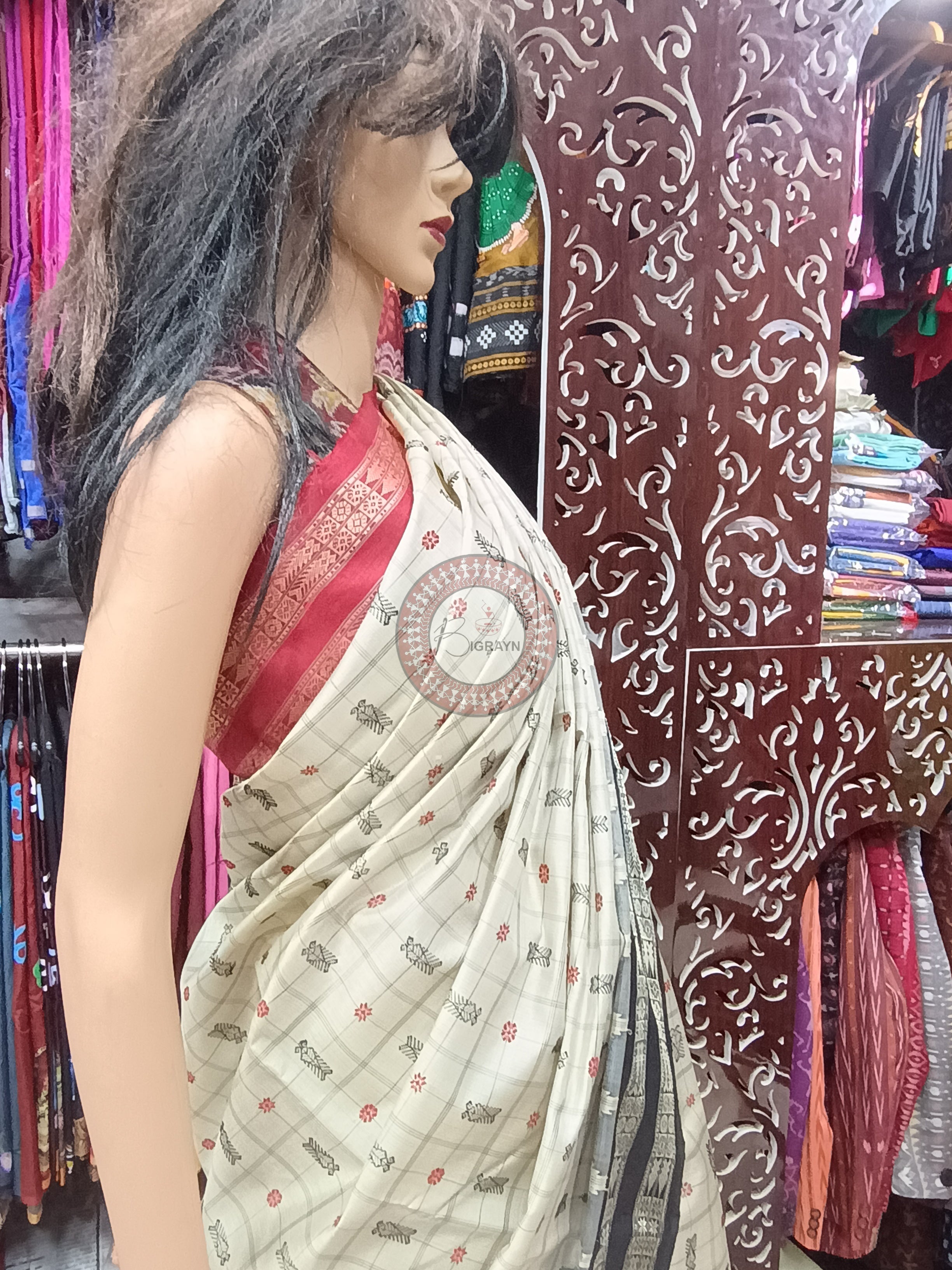 Off White Ganga Jamuna Border Phoda Kumbha Tusser Silk Saree