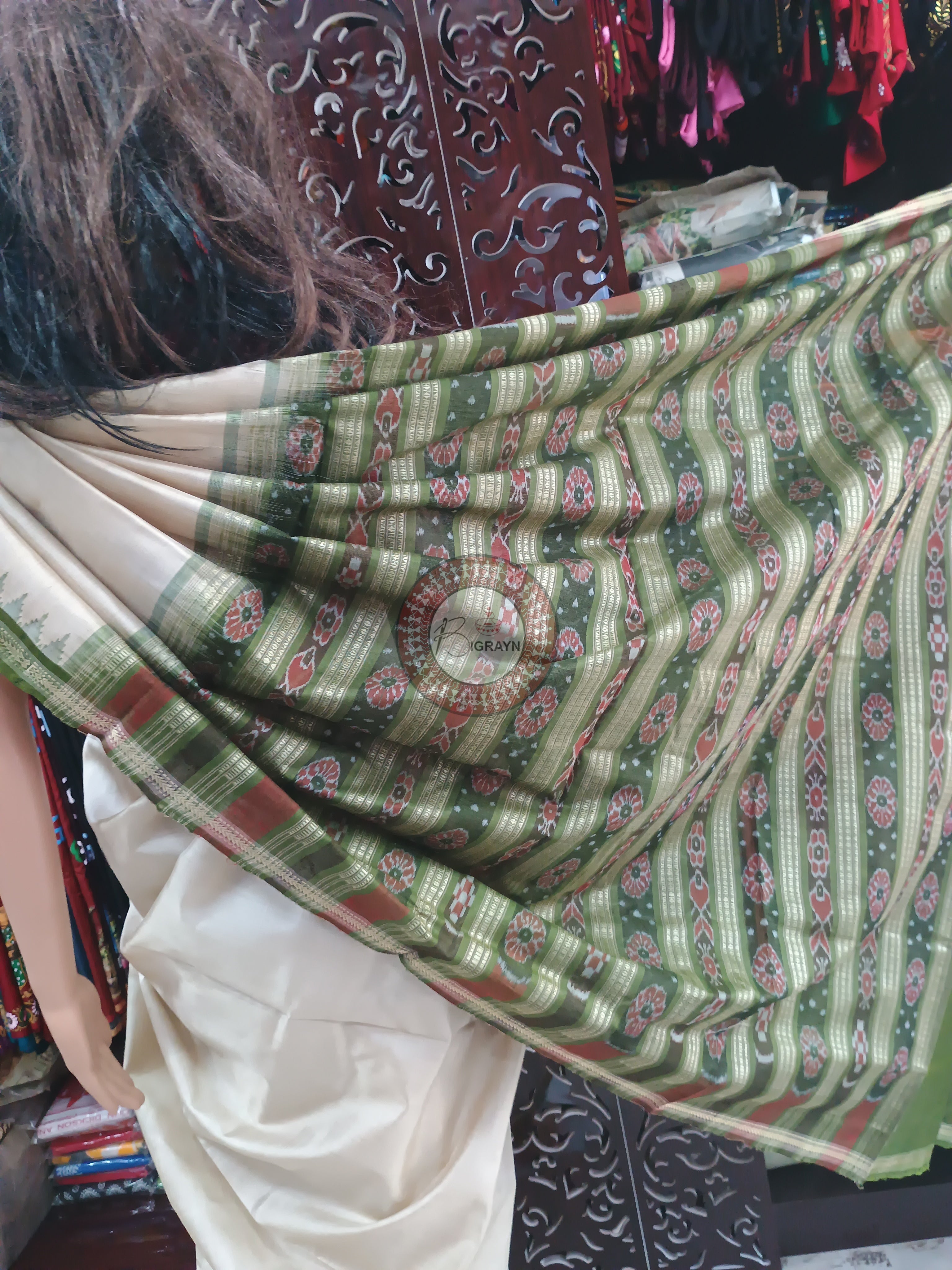 Tussarite Mehendi Green Phoda Kumbha Tusser Silk Saree