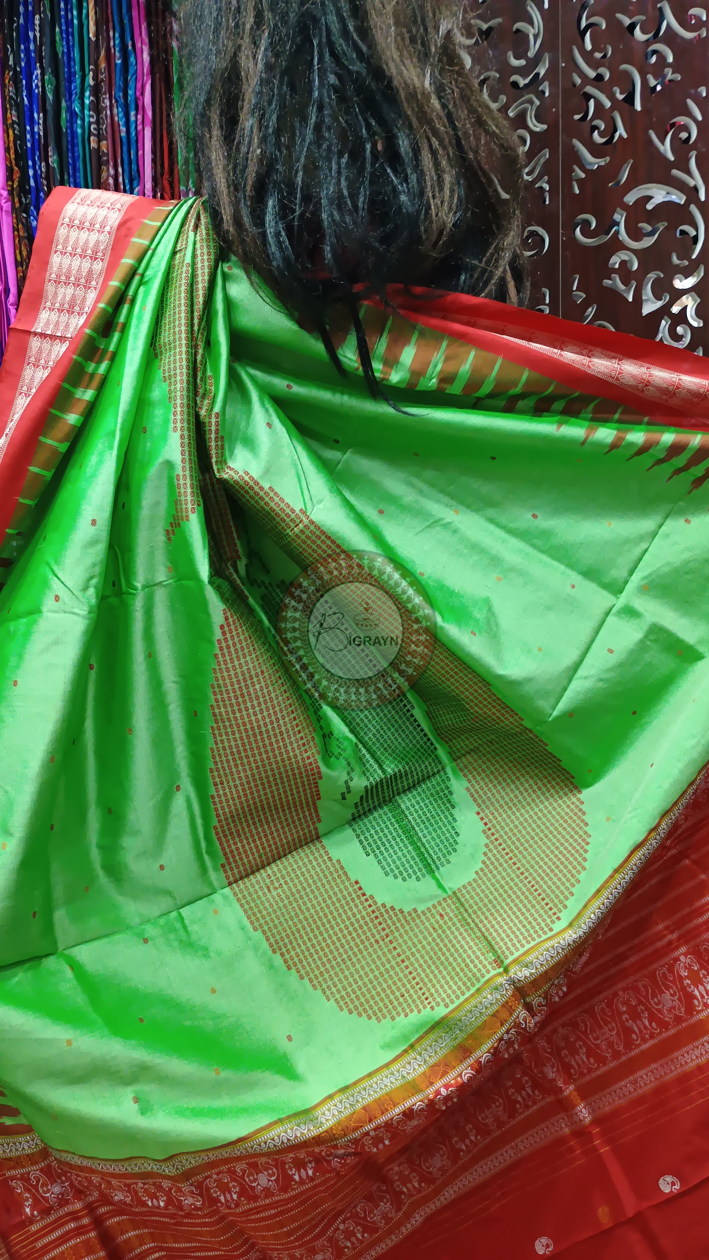 Green Red Parsley Design Bomkai Silk Saree