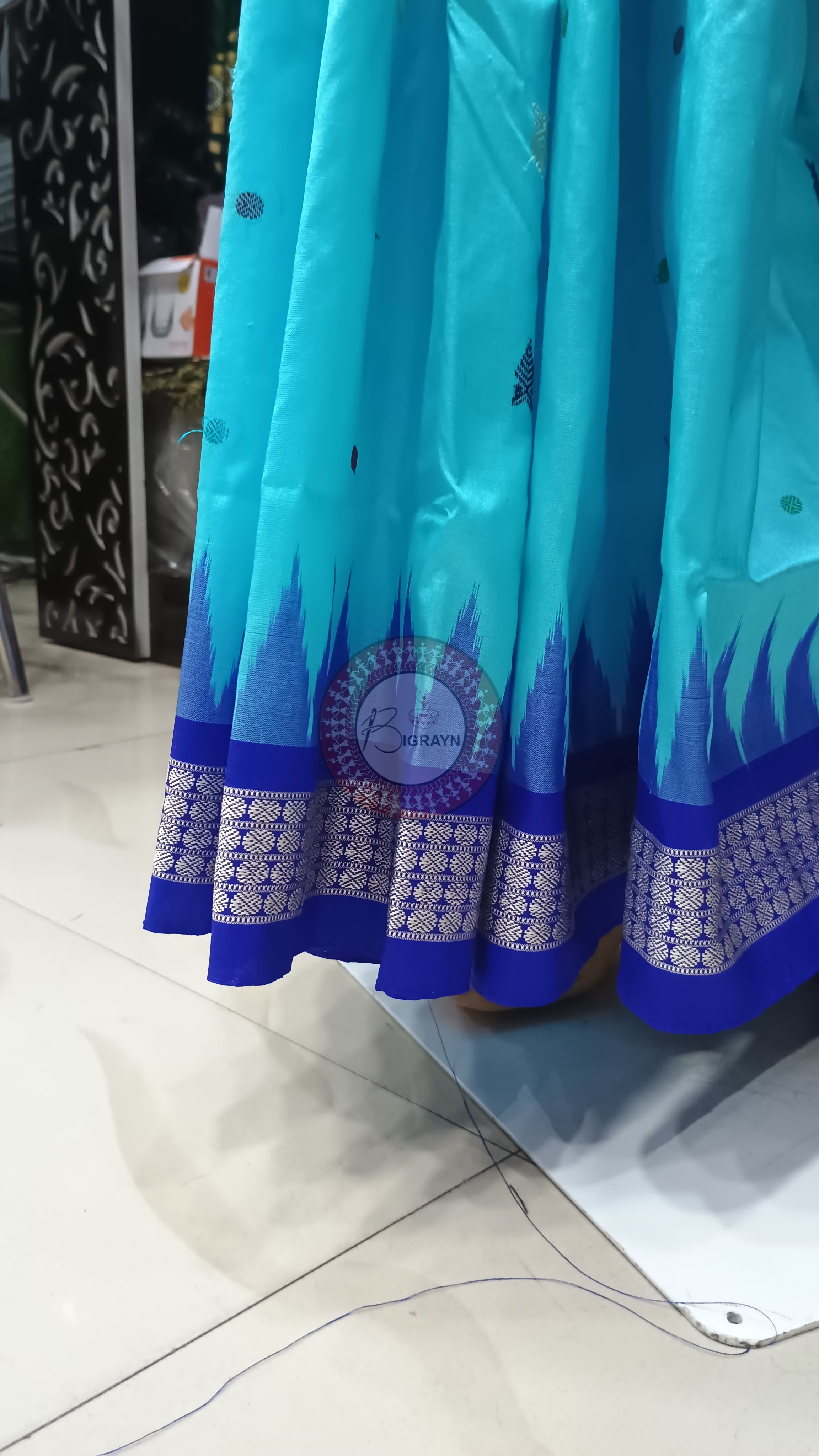 Sky Blue Blue Fish Buti Bomkai Silk Saree