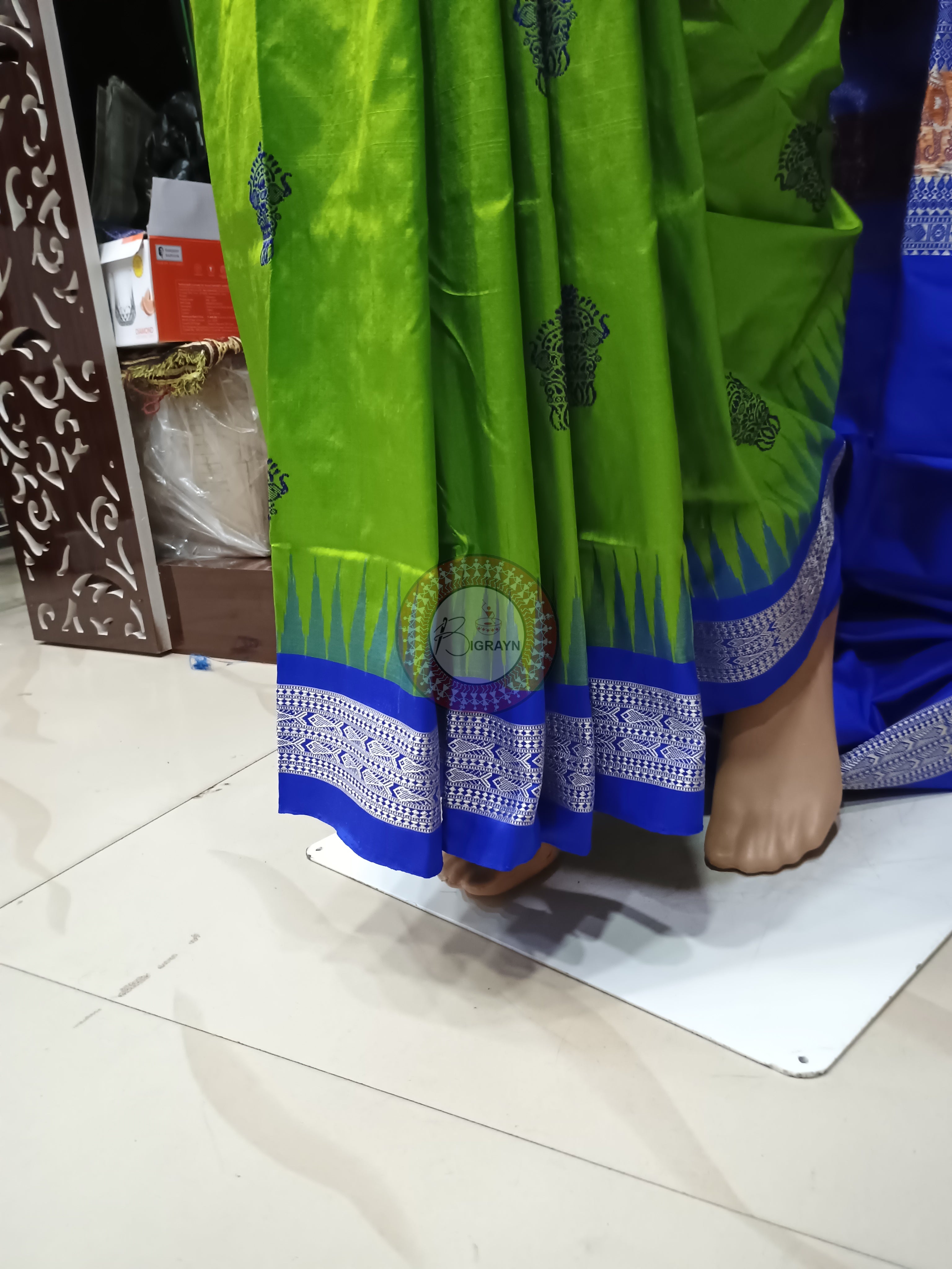 Neon Green Blue Dual Elephant Head Bomkai Silk Saree