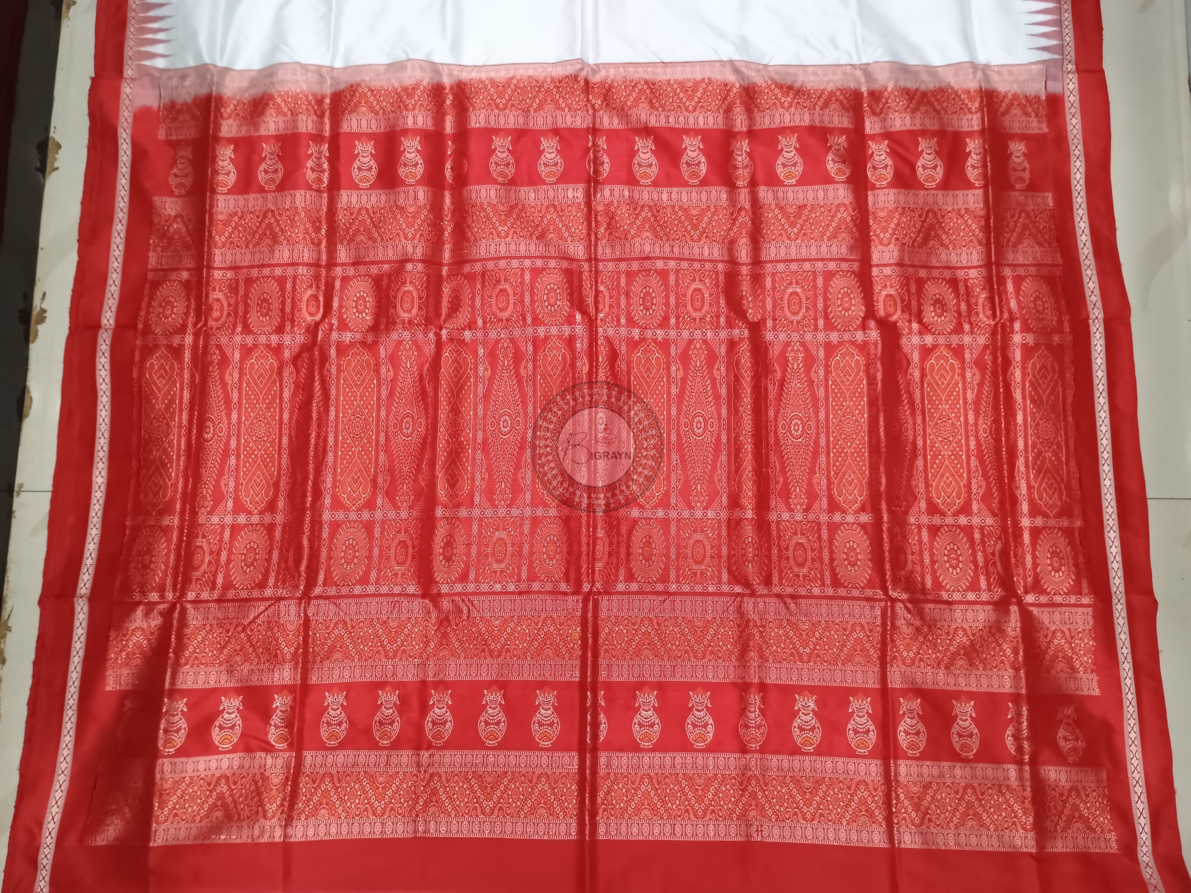 White Red Single Border Odisha Handloom Bomkai Silk Saree