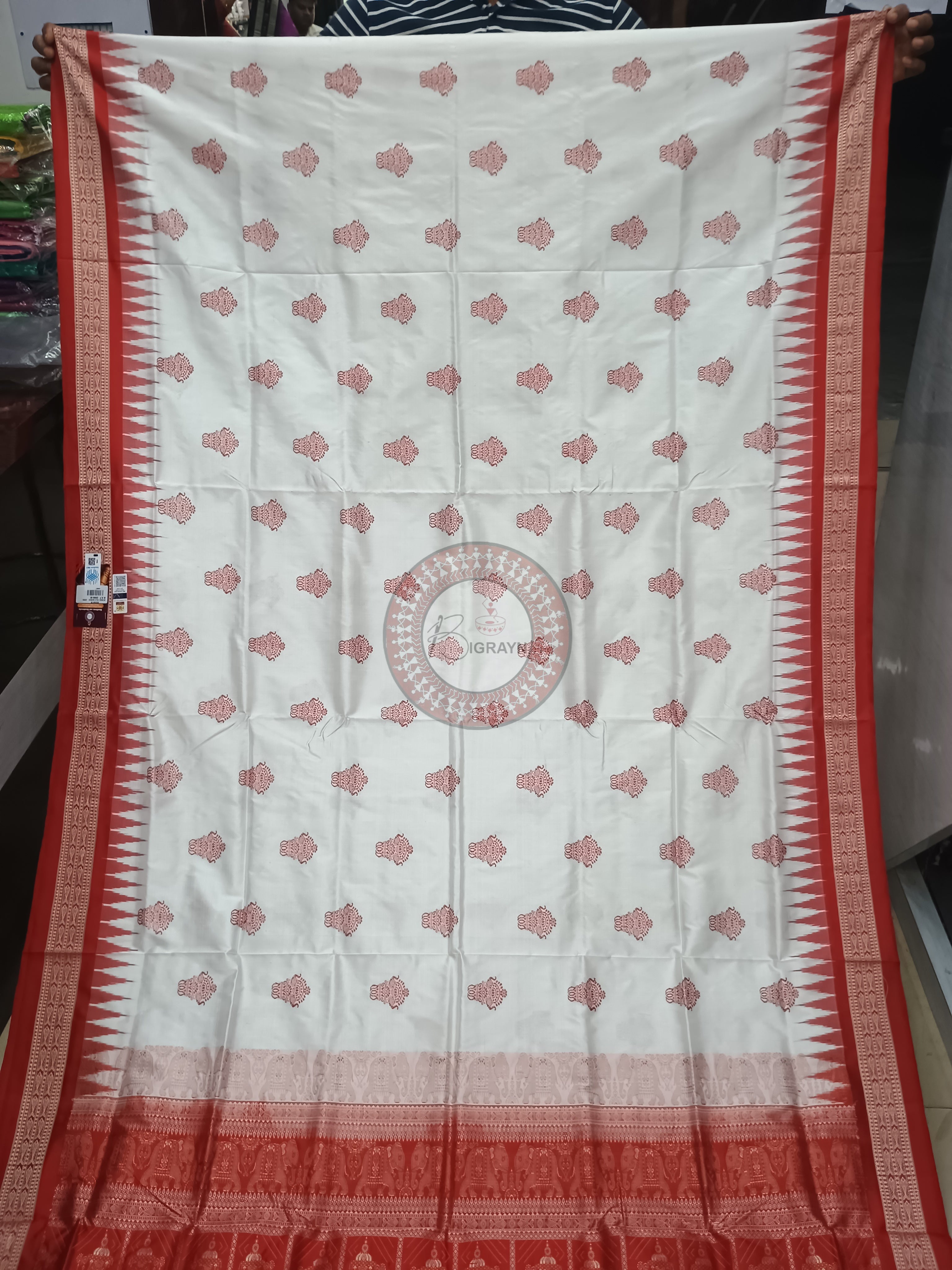 White Red Dual Elephant Odisha Handloom Bomkai Silk Saree