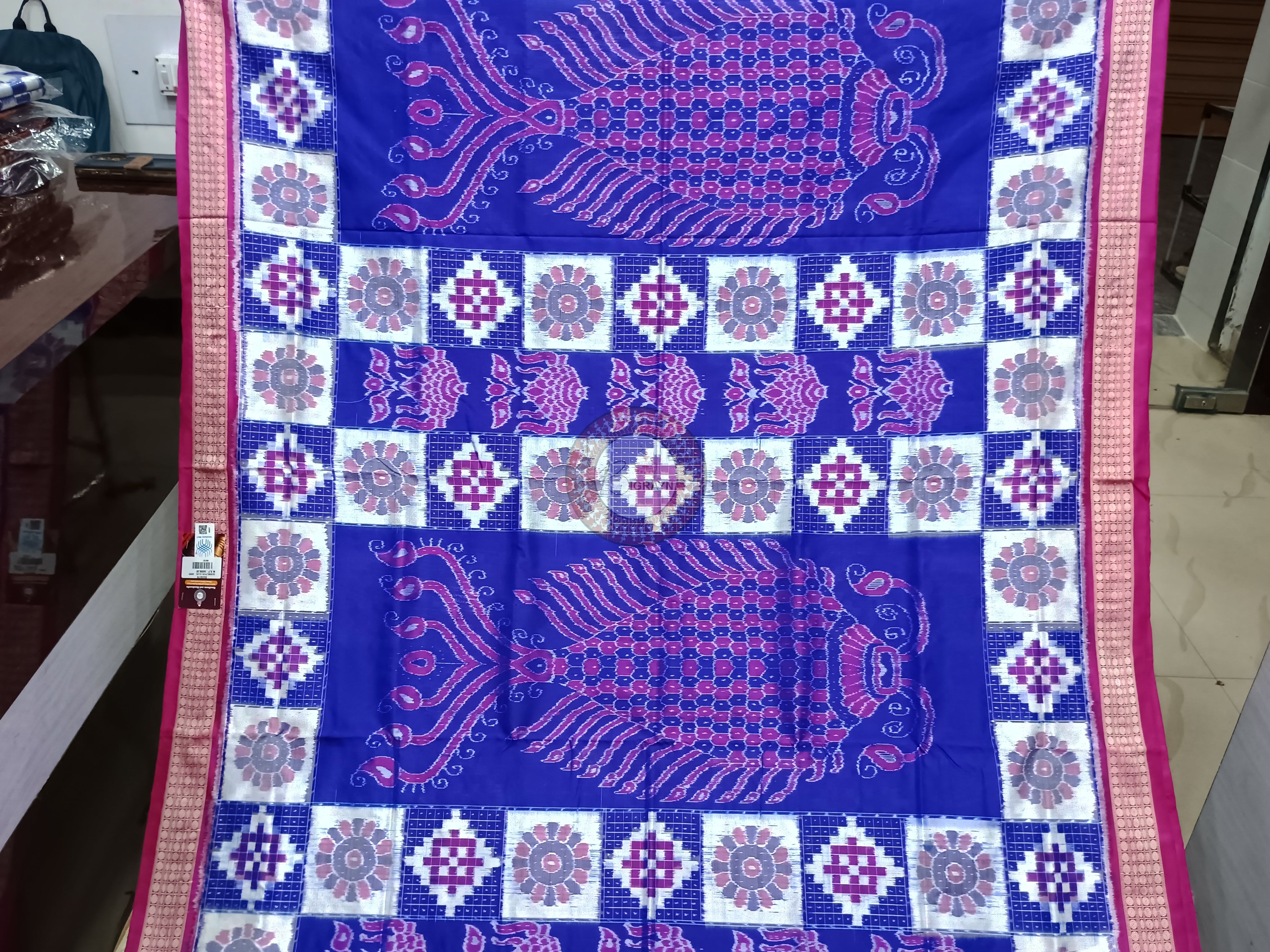 Blue Magenta Fish Pasapali Sambalpuri Silk Saree